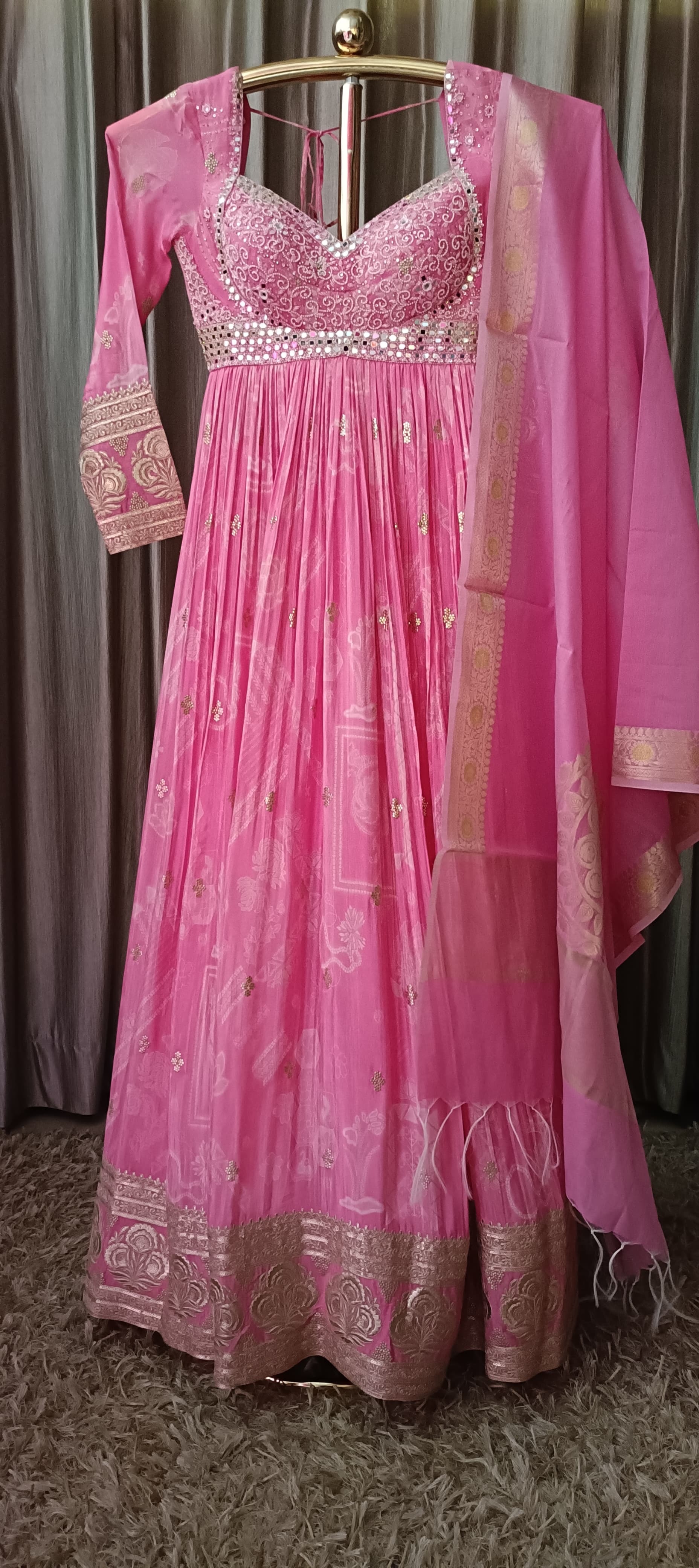 PARTY WEAR,PRINTED,FLORAL,SANGEET,MEHNDI,FLOOR LENGTH,ANARKALI SUIT