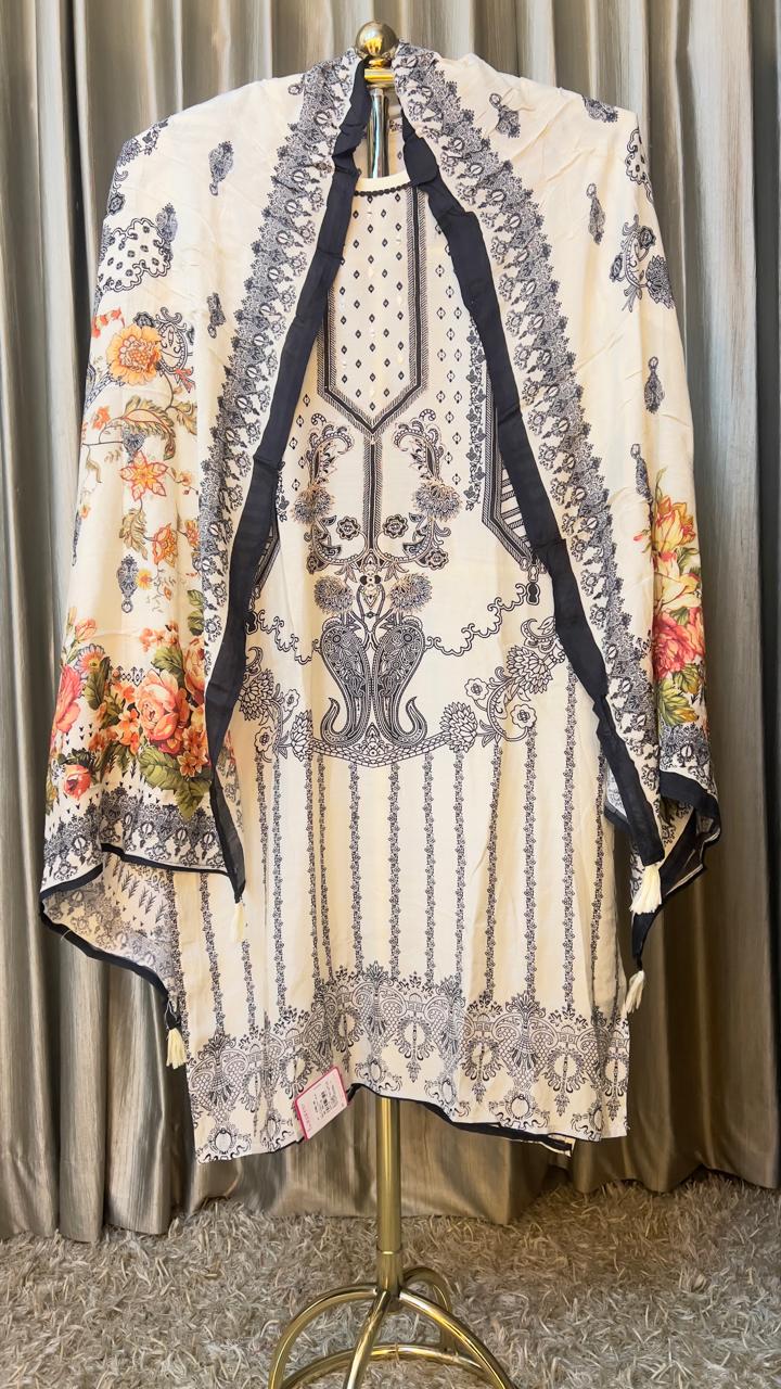 CASUAL WEAR PRINTED UNSTITICHED DRESS MATERIAL