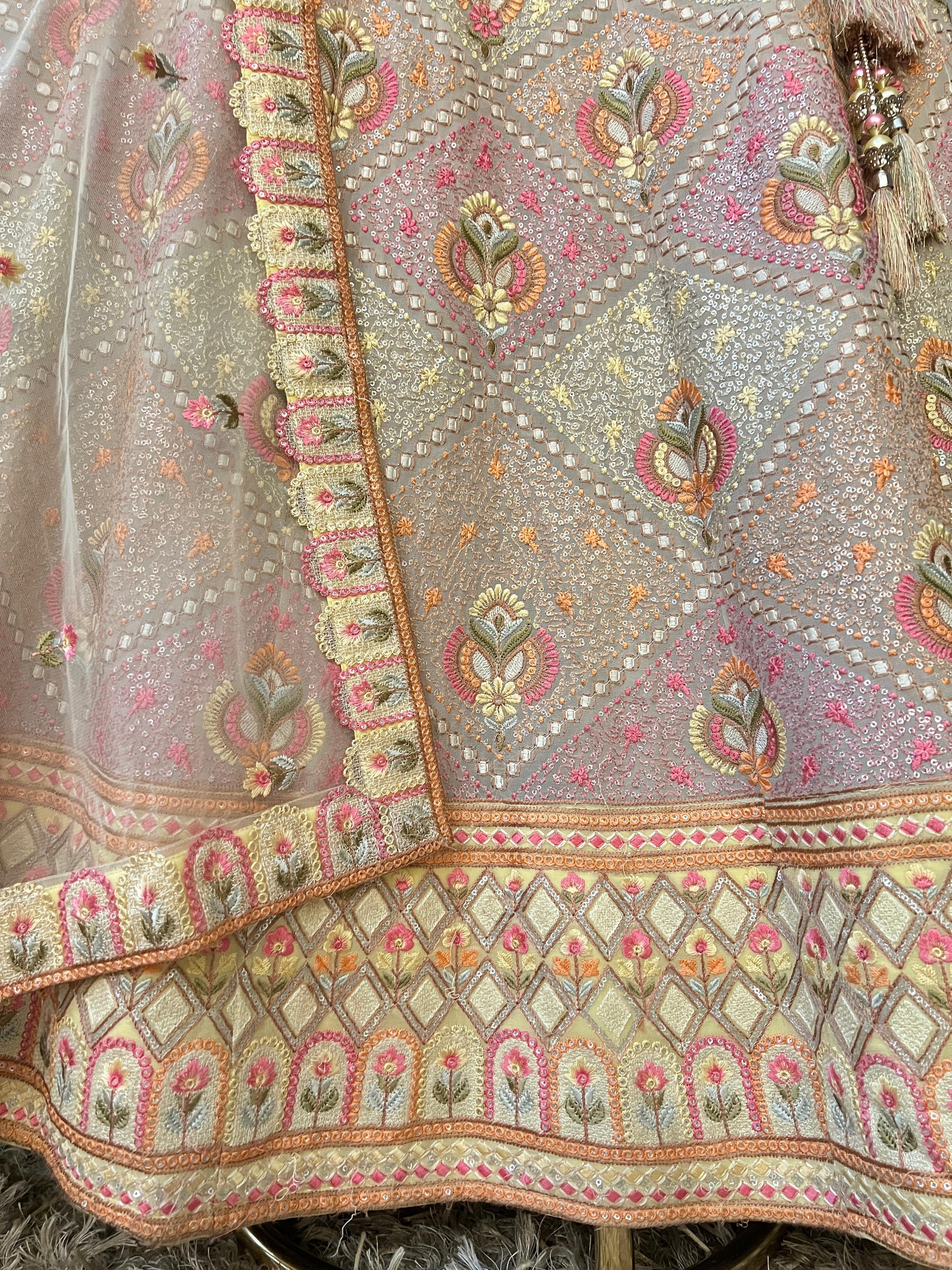 MEHANDI & SANGEET WEAR TRADITIONAL THREAD WORK LEHENGA CHOLI