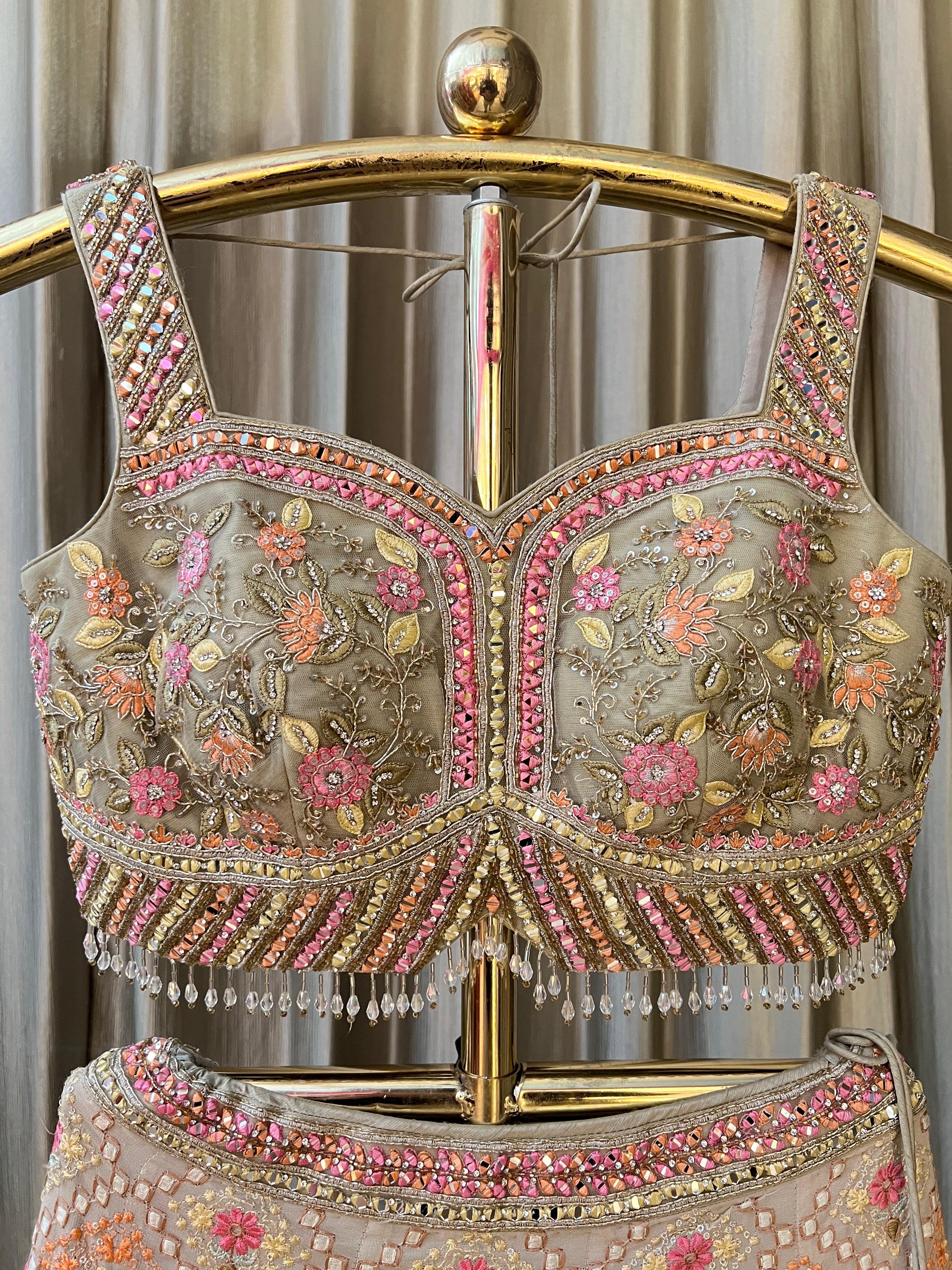 MEHANDI & SANGEET WEAR TRADITIONAL THREAD WORK LEHENGA CHOLI