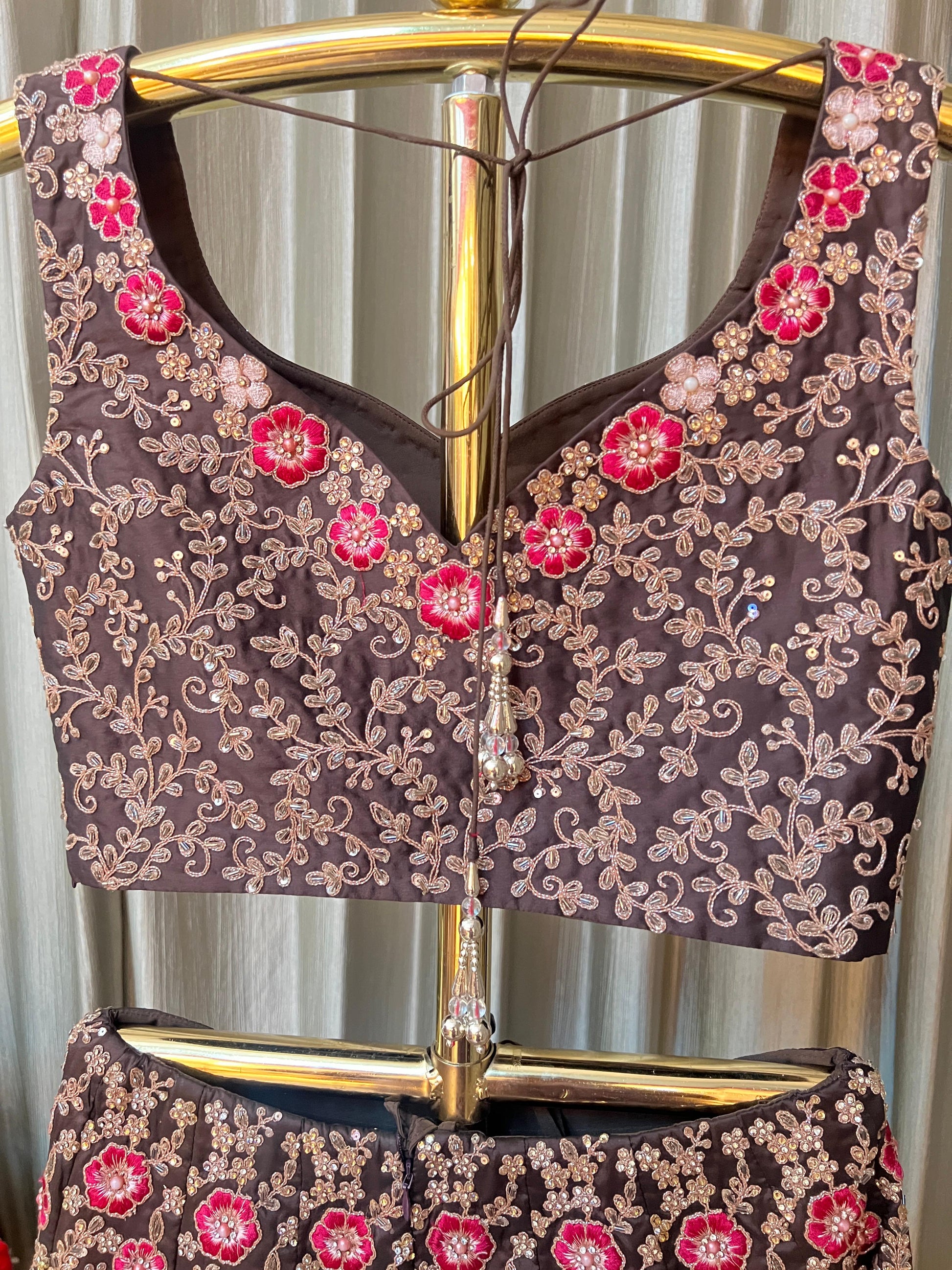 PARTY WEAR,SANGEET,MEHNDI,COCKTAIL LEHENGA CHOLI