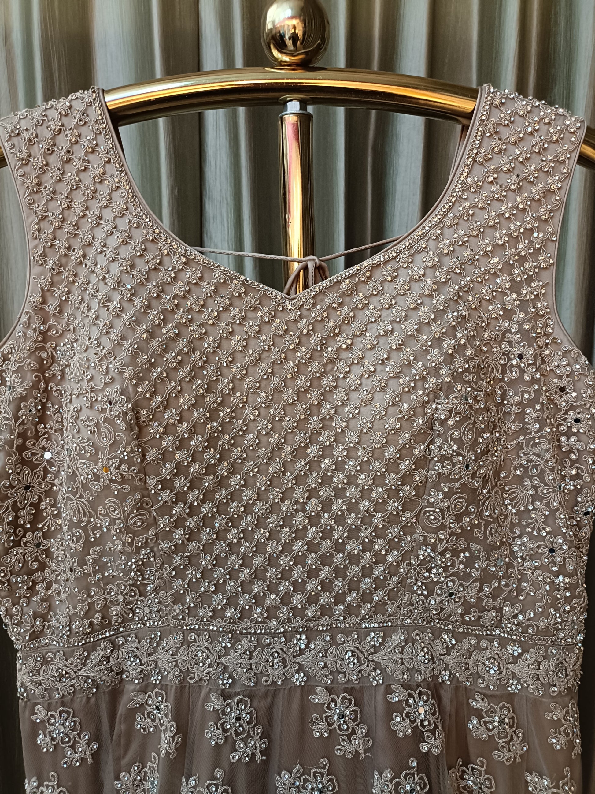 NET GOWN,PARTY WEAR,FUNCTIONAL,WEDDING,ENGAGEMENT,SANGEET GOWN