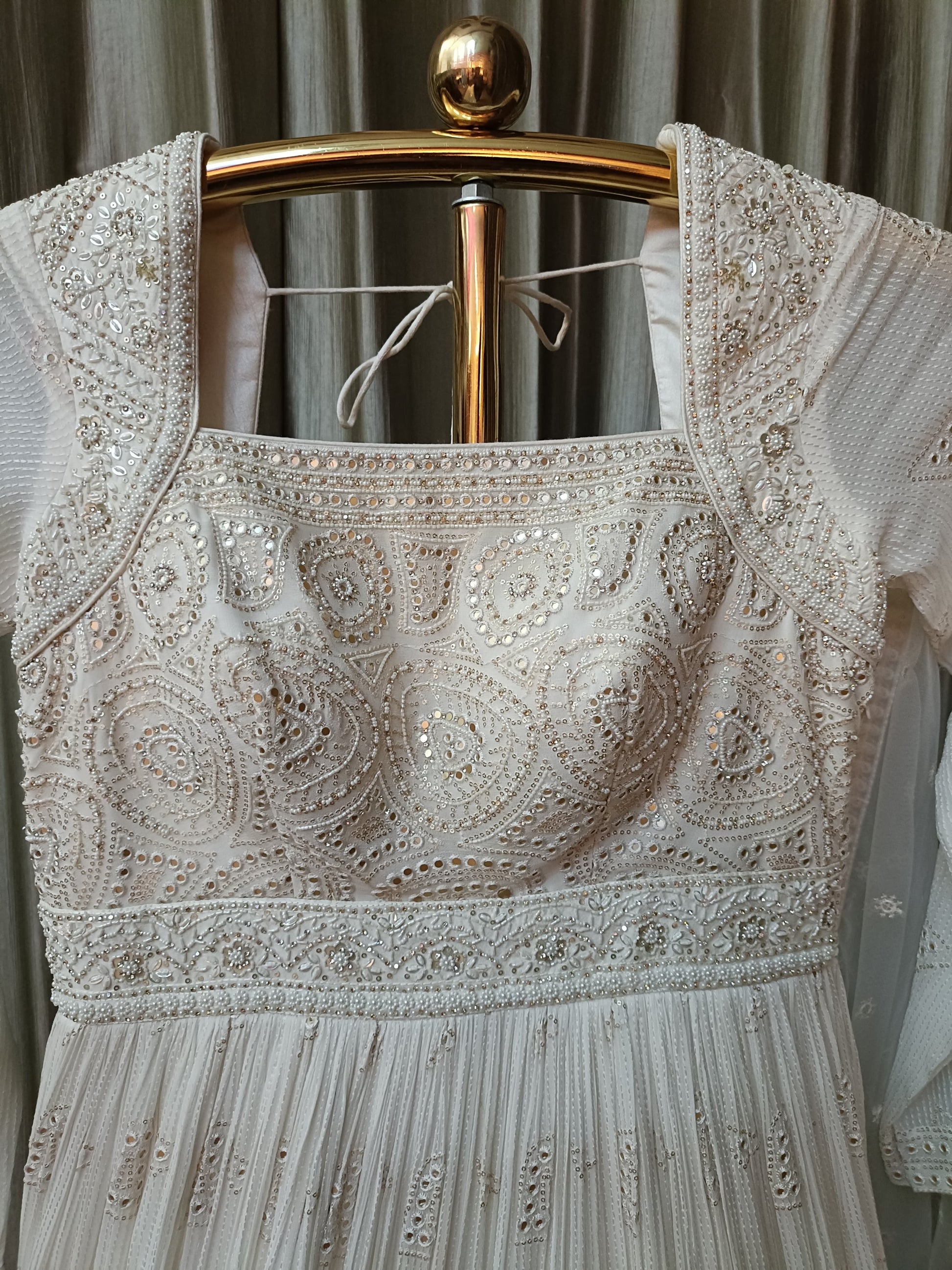 PARTY WEAR,SANGEET,FUNCTIONAL ANARKALI SUIT