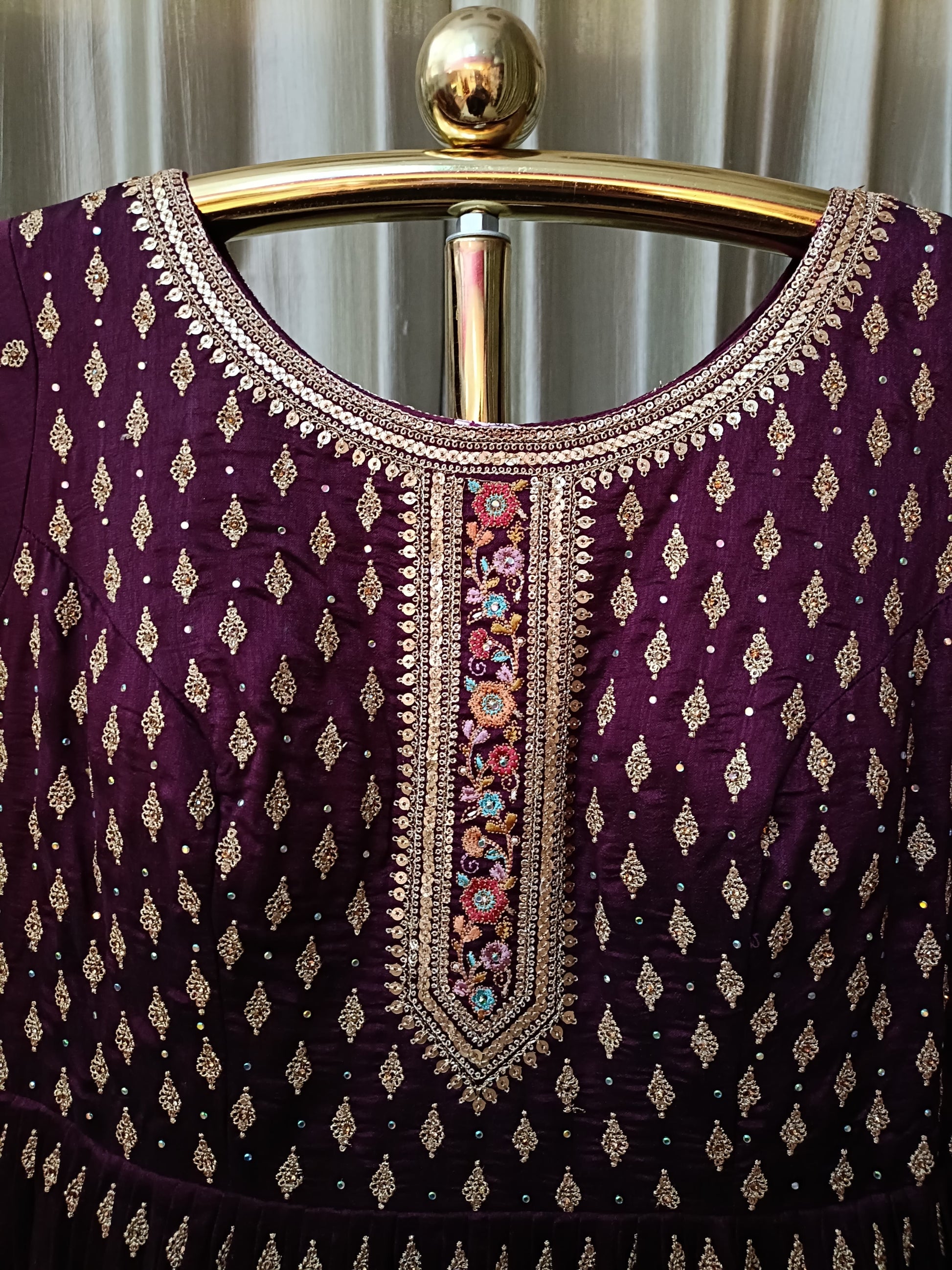 PLUS SIZE,PARTY WEAR,SANGEET,MEHNDI LOOK GOWN