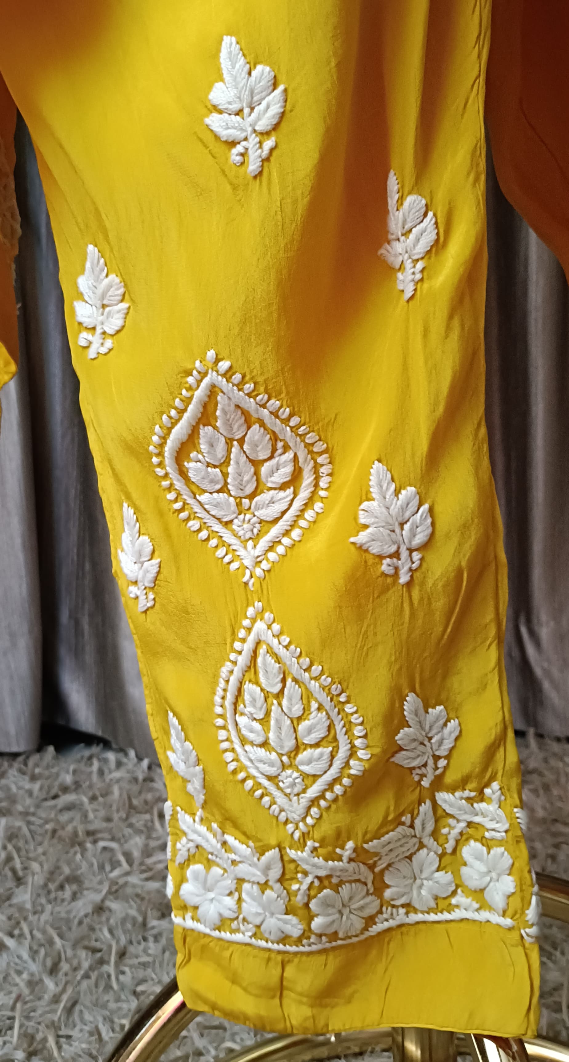 LAKHNAVI KURTI SET