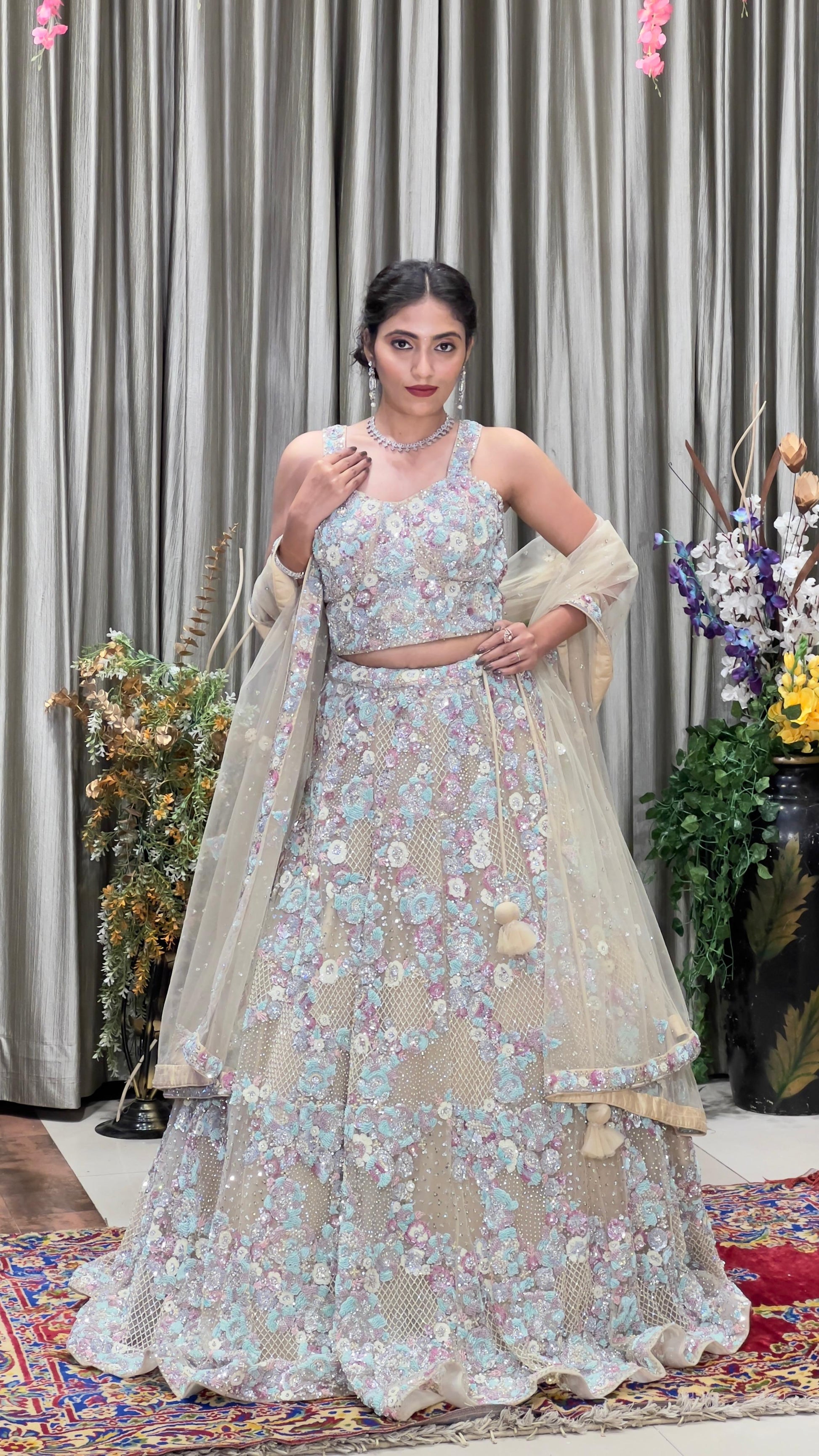 RECEPTION,ENGAGEMENT & WEDDING WEAR DESIGNER LEHENGA CHOLI