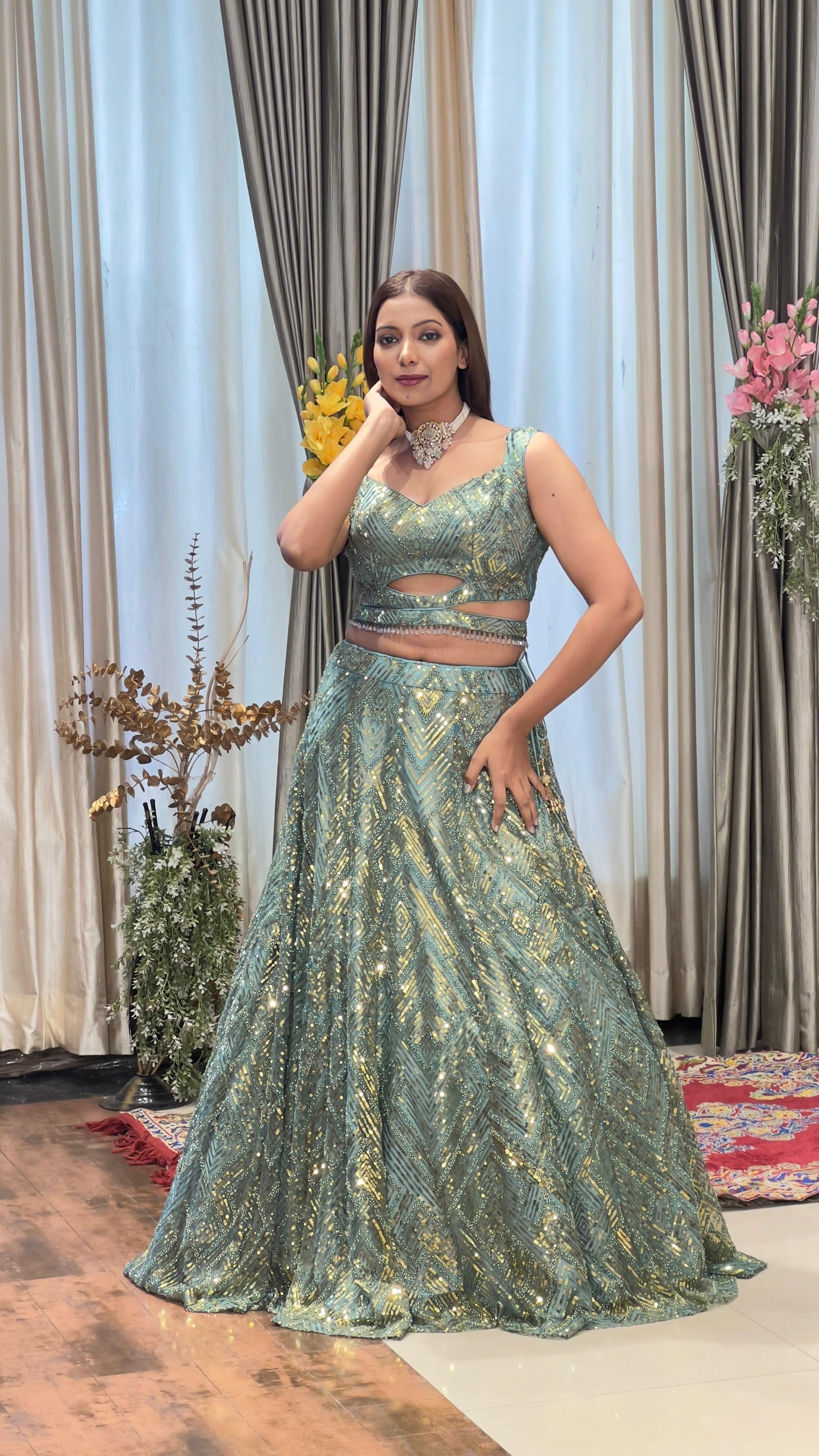 PARTY WEAR,RECEPTION,SANGEET,MEHNDI,DESIGNER LEHENGA CHOLI