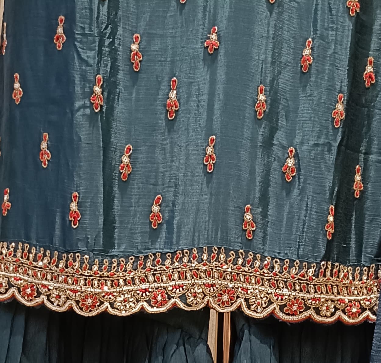 SANGEET,MEHNDI,PARTY WEAR GHARARA SUIT