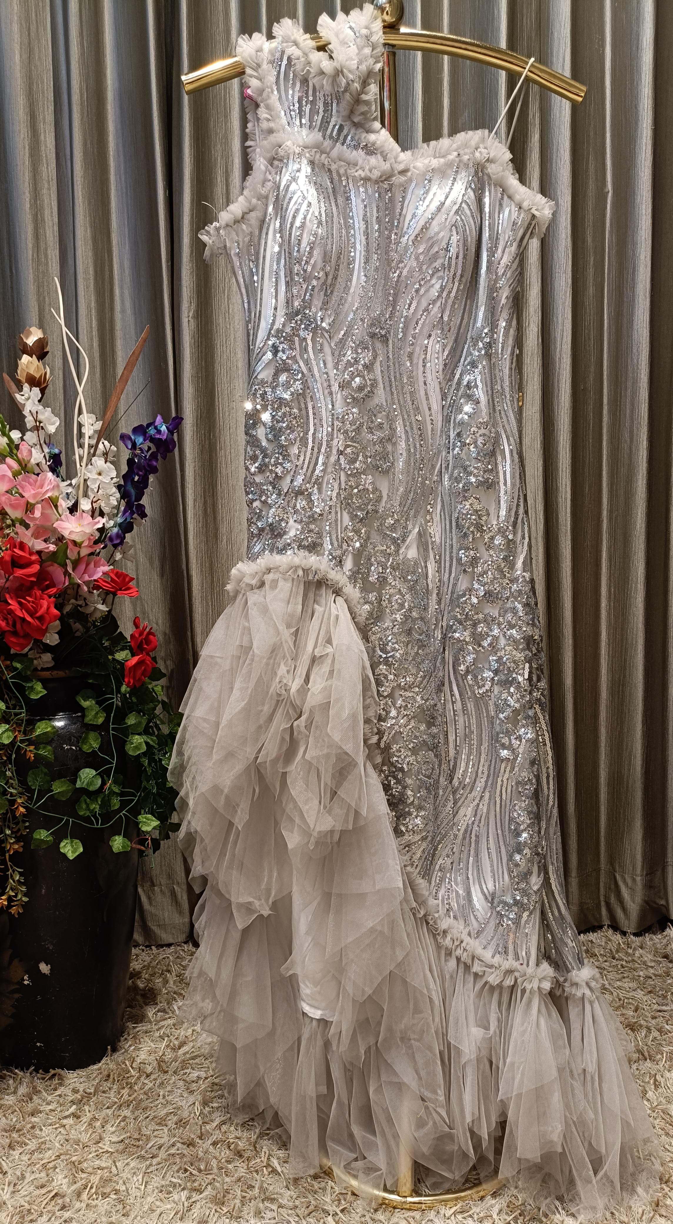 WESTERN GOWN OUTFIT,COCKTAIL,EVENING OCCASSION,GRAND GATHERING PARTY WEAR