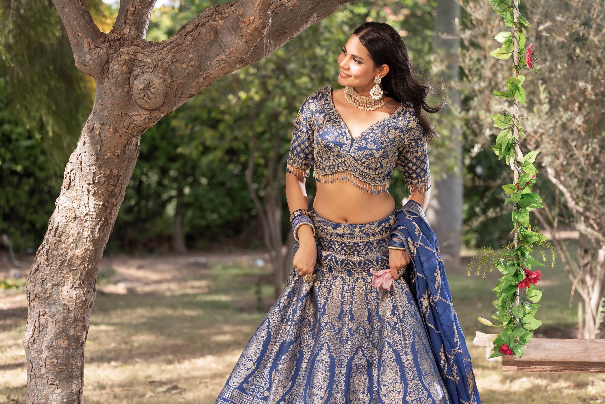 WEDDING WEAR, SIDER WEAR,RECEPTION WEAR MEHNDI WEAR LEHENGA CHOLI