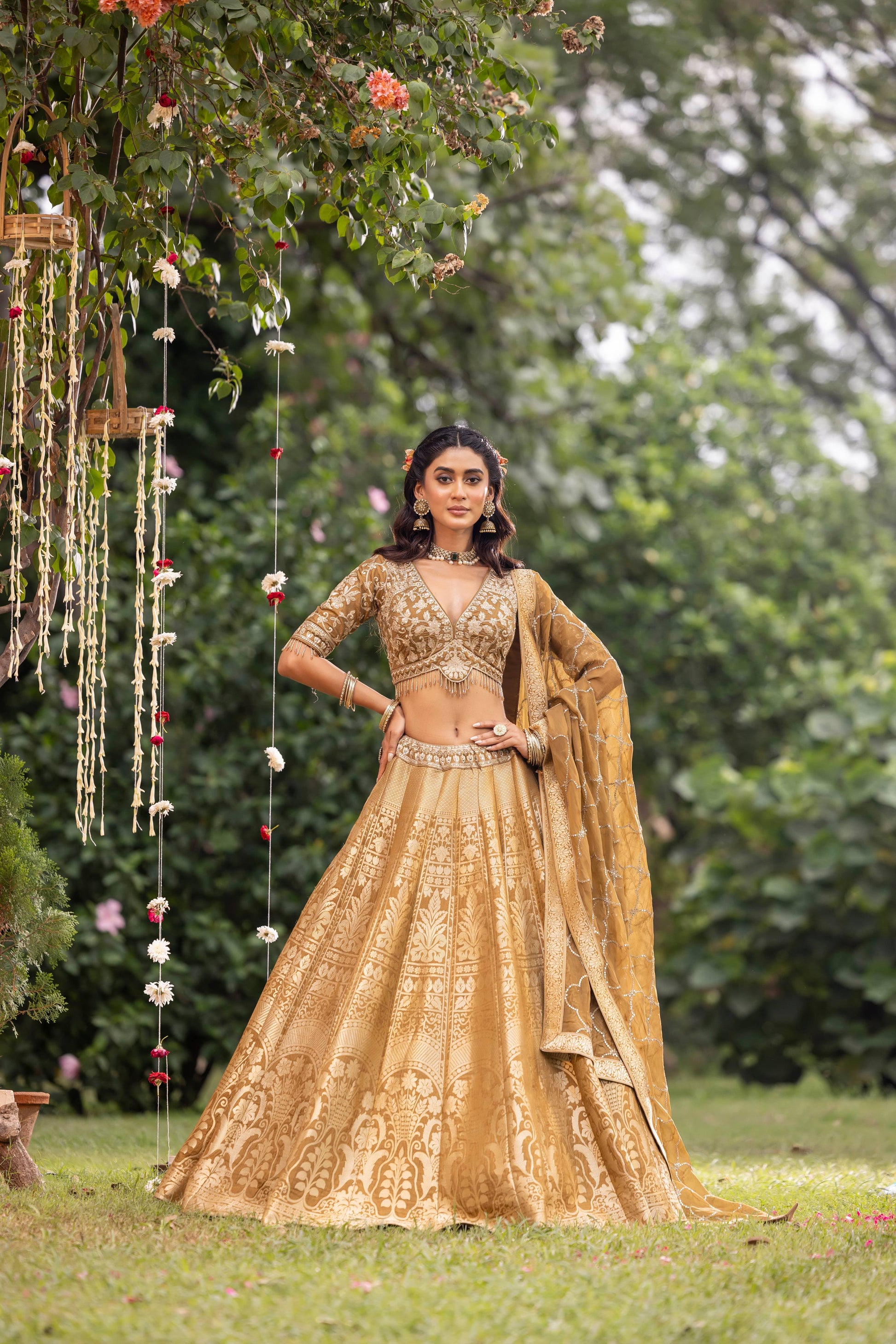 WEDDING, RECEPTION ,FUNCTIONAL WEAR BANARSI LEHENGA PARTY WEAR