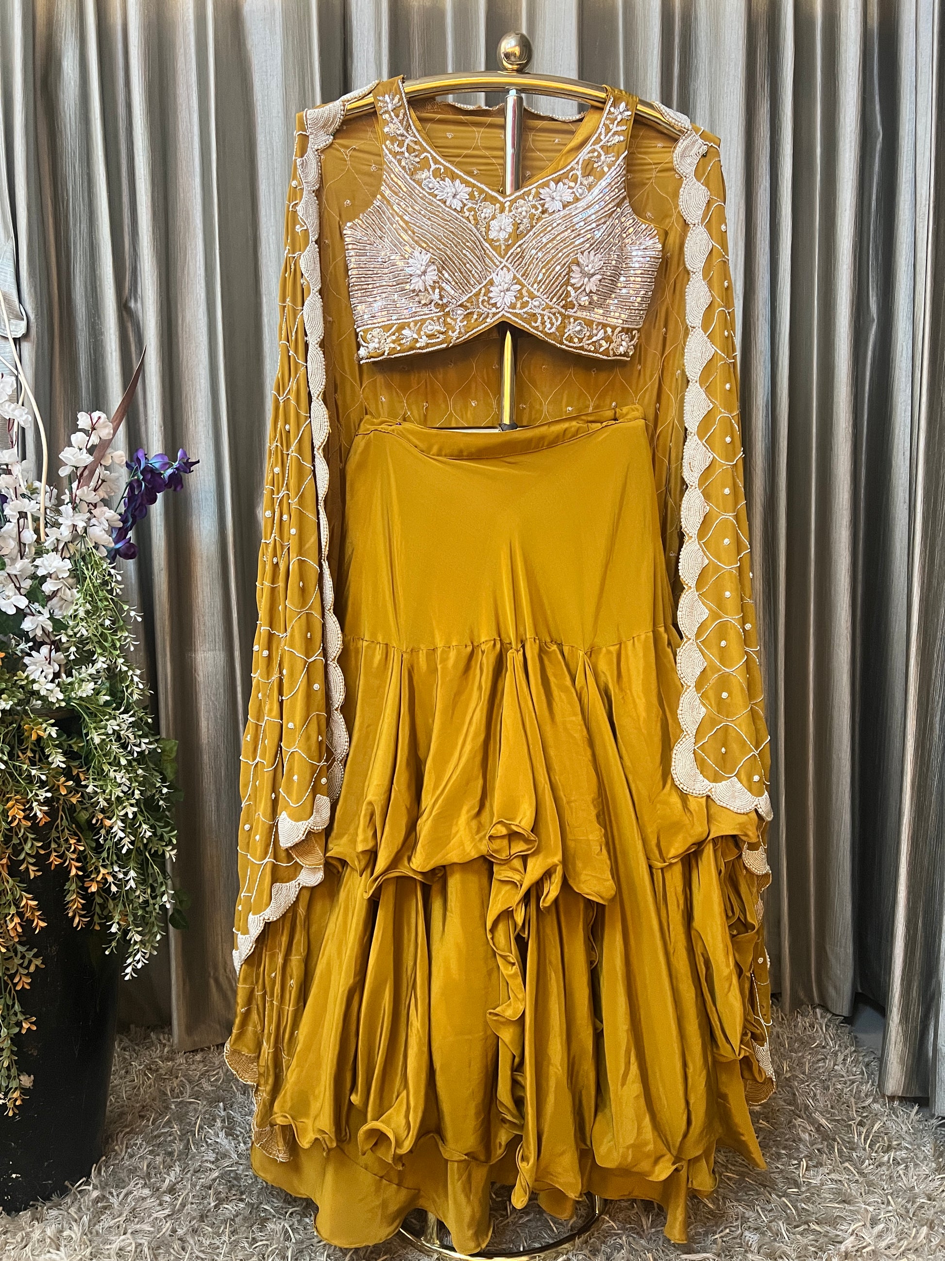 INDO-WESTERN, JACKET STYLE,SHRUG,RUFFLE,HALDI,MEHENDI,SANGEET,COCKTAIL,FUSION WEAR PREWEDDING LEHENGA CHOLI