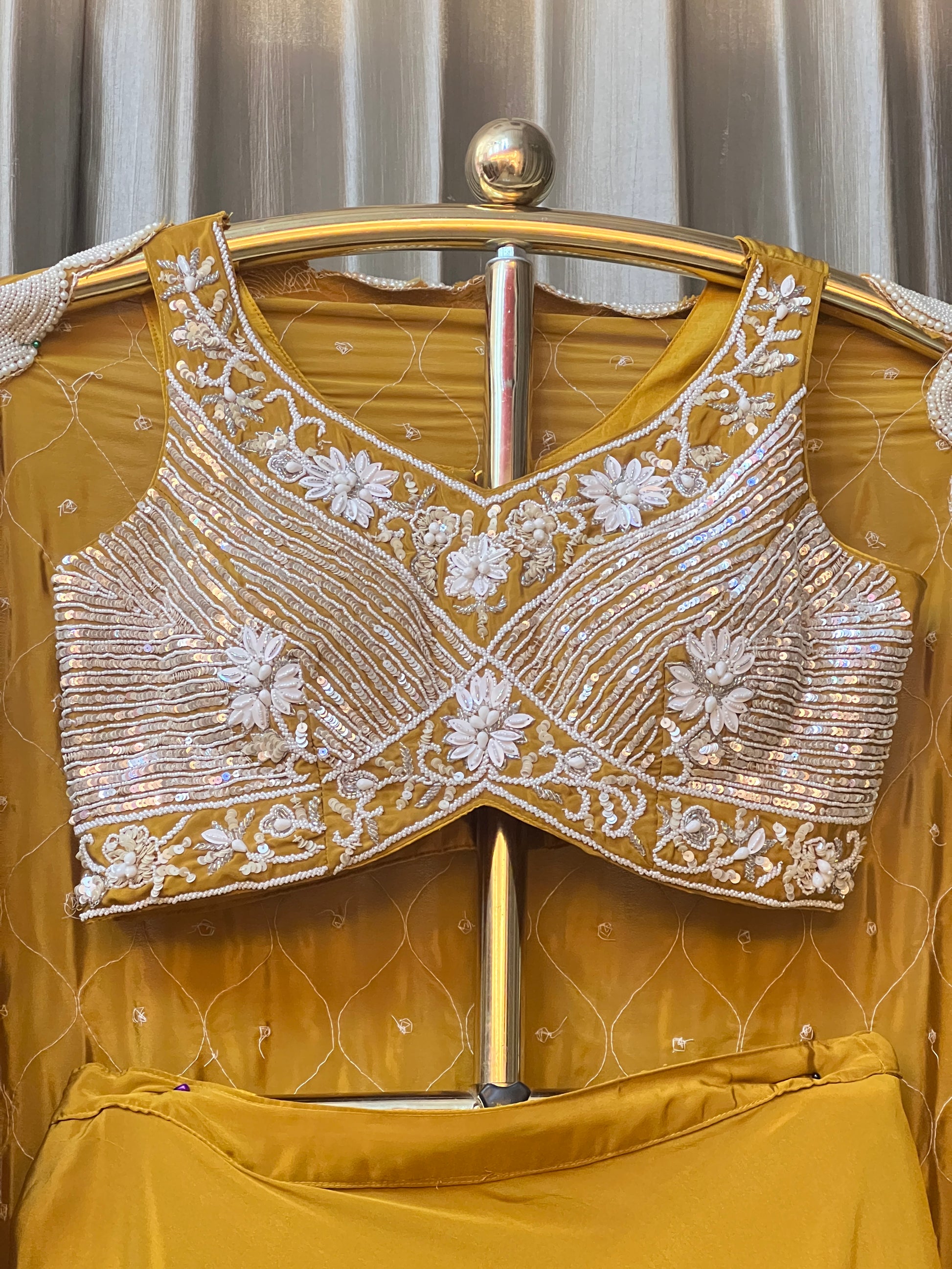 INDO-WESTERN, JACKET STYLE,SHRUG,RUFFLE,HALDI,MEHENDI,SANGEET,COCKTAIL,FUSION WEAR PREWEDDING LEHENGA CHOLI