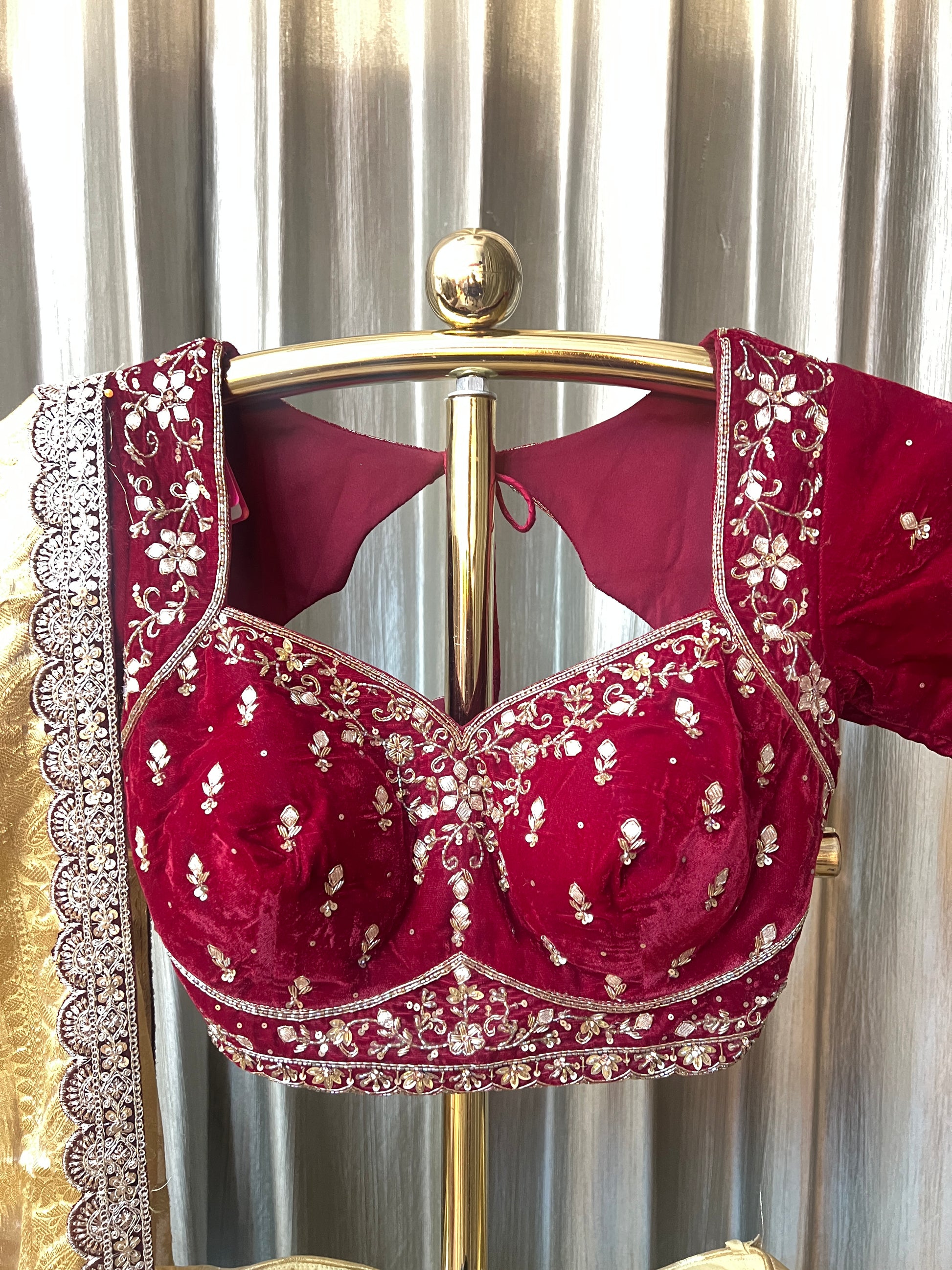 TRADITIONAL LEHENGA,SANGEET,ENGAGEMENT LEHENGA CHOLI,FUNCTIONAL,HALDI,MEHNDI