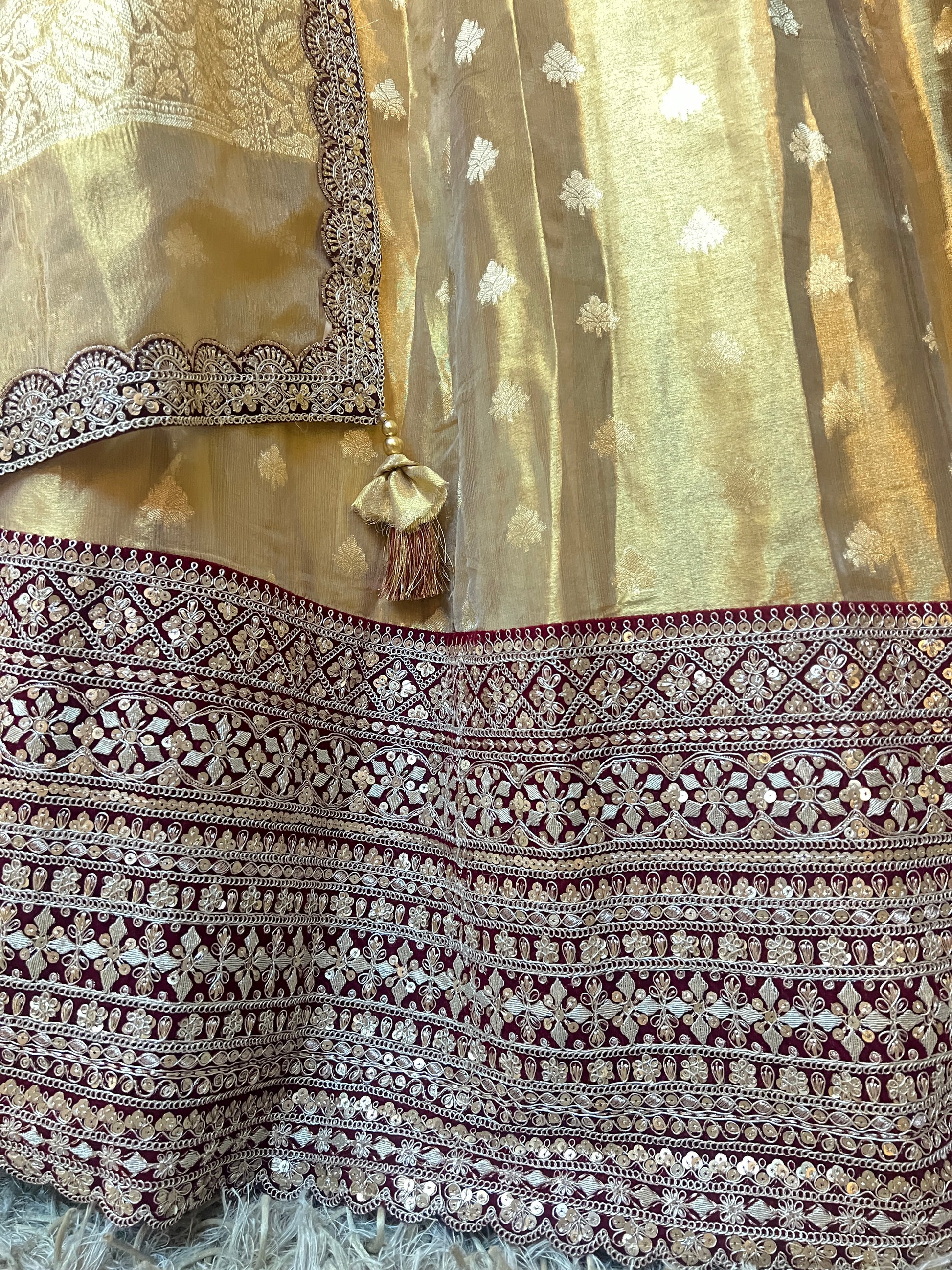 TRADITIONAL LEHENGA,SANGEET,ENGAGEMENT LEHENGA CHOLI,FUNCTIONAL,HALDI,MEHNDI