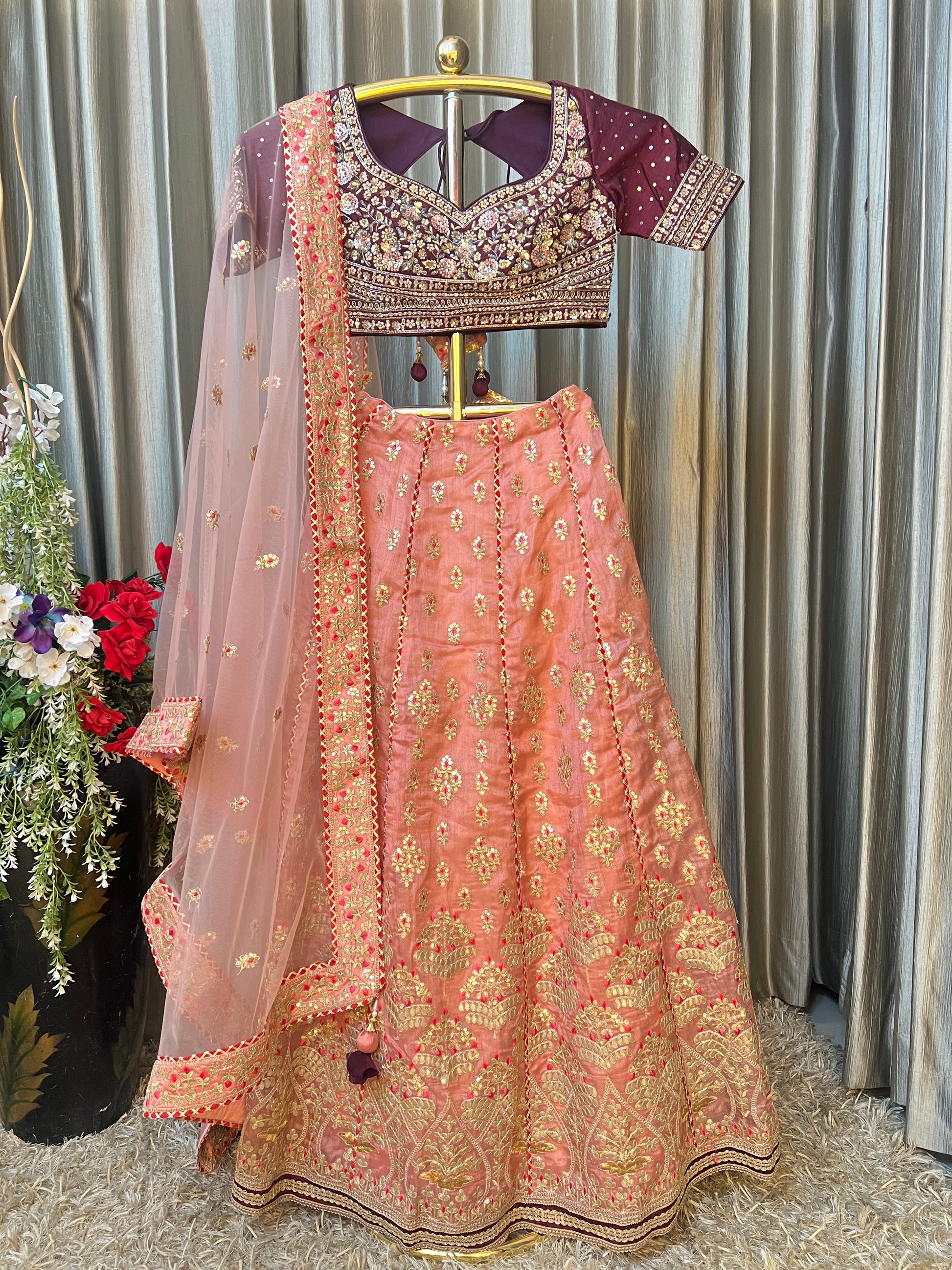 SANGEET,MEHENDI,TRADITIONAL,FUNCTIONAL WEAR,FUSION WEAR,ORGANZA LEHENGA CHOLI