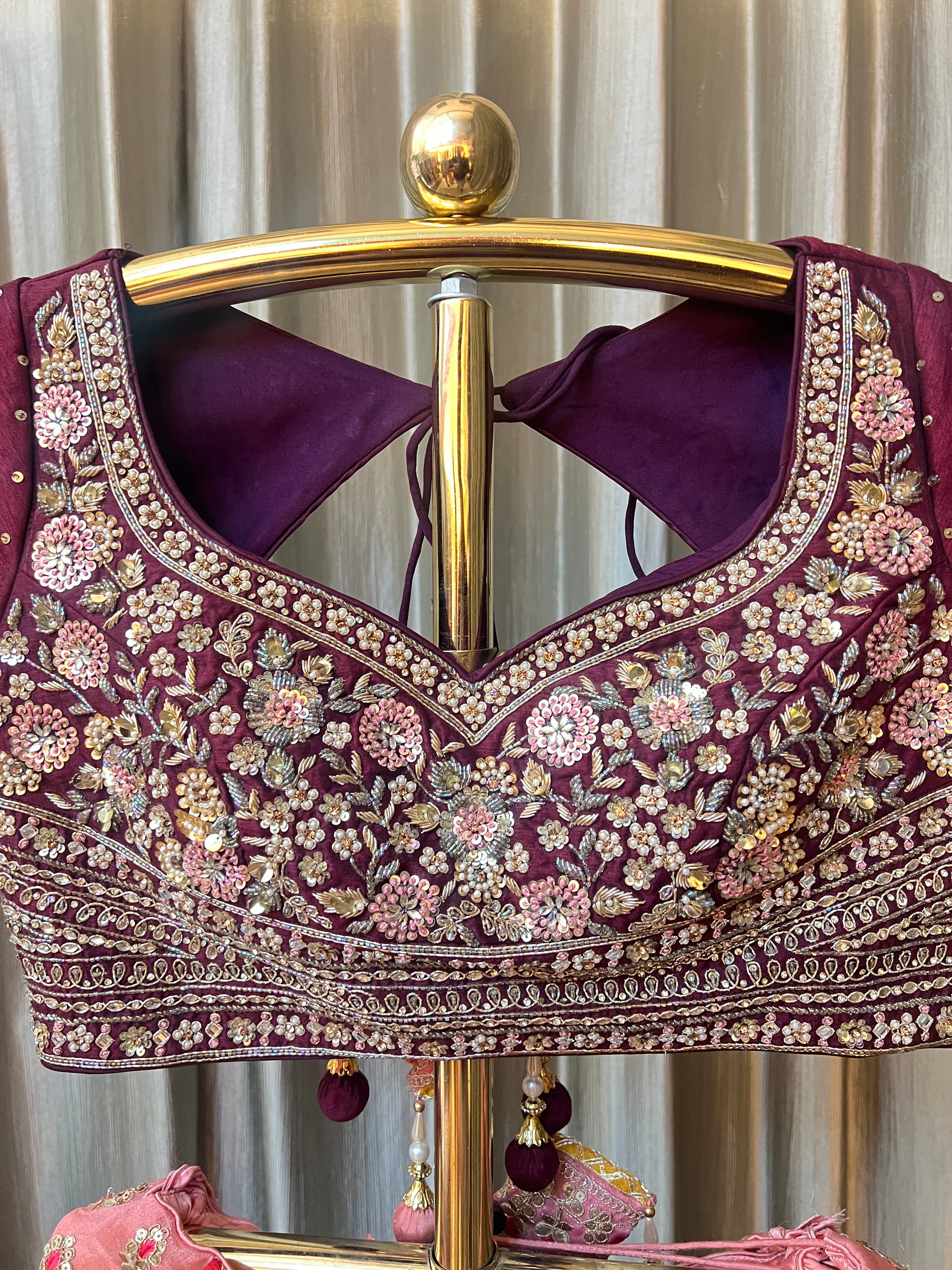 SANGEET,MEHENDI,TRADITIONAL,FUNCTIONAL WEAR,FUSION WEAR,ORGANZA LEHENGA CHOLI