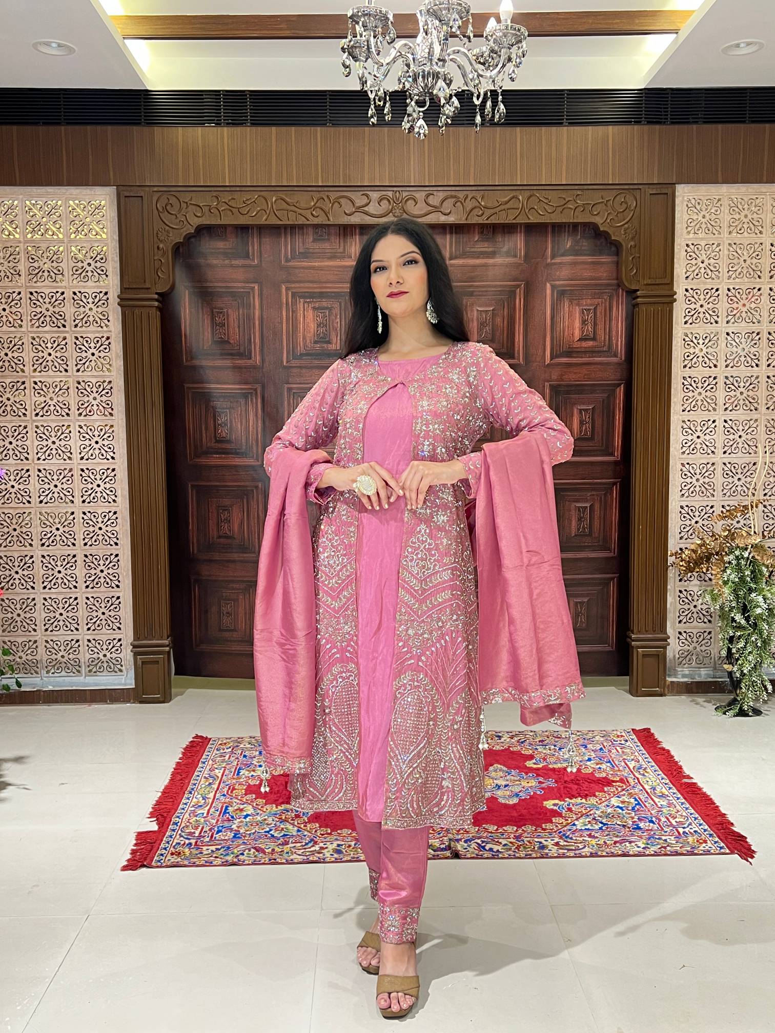 INDO-WESTERN STRAIGHT CUT OUTFIT