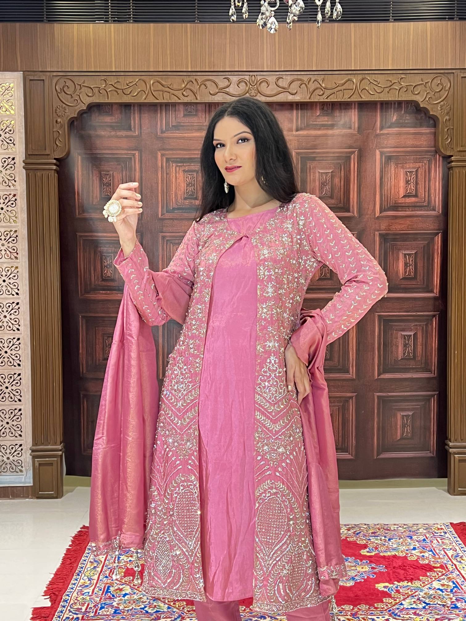 INDO-WESTERN STRAIGHT CUT OUTFIT