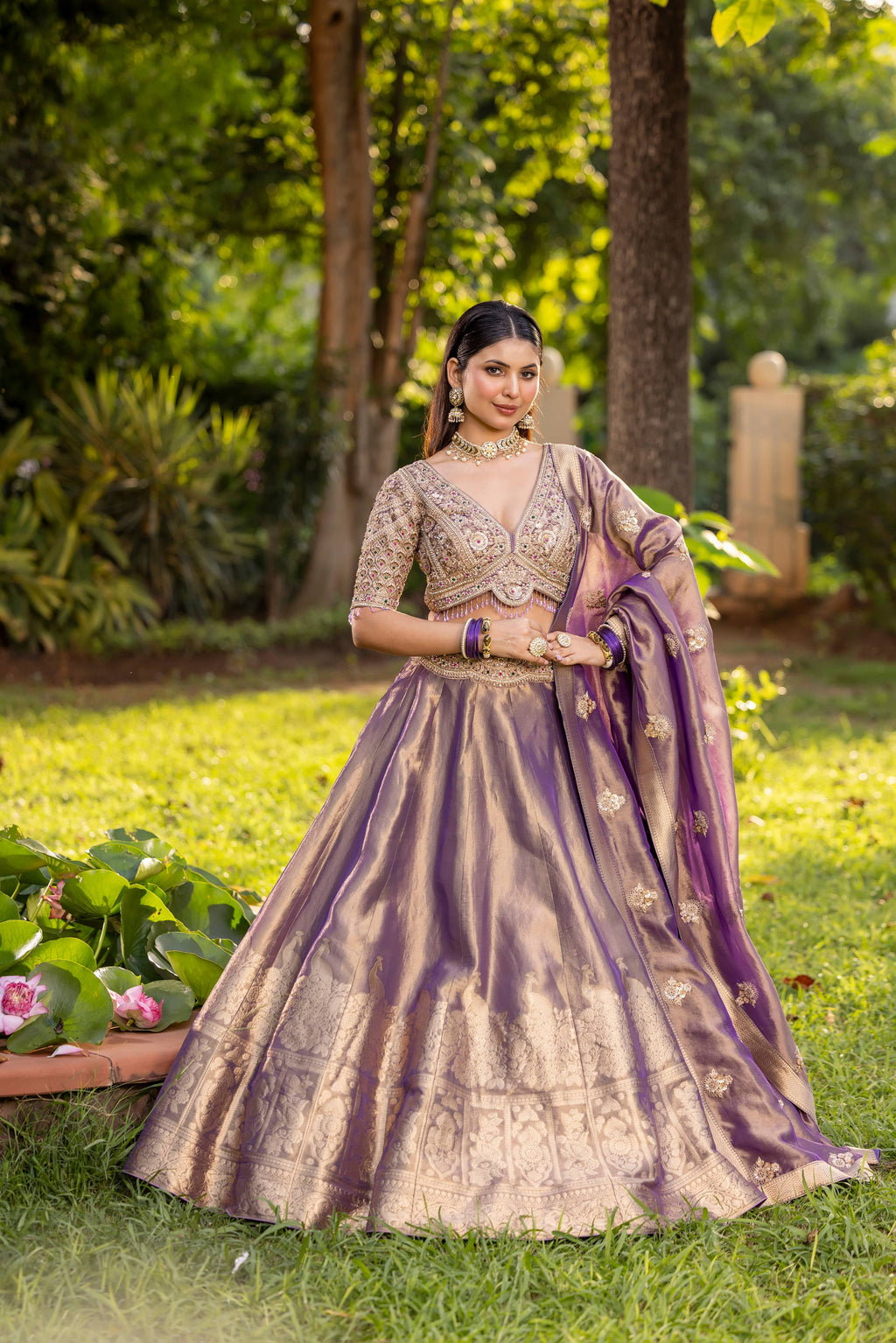 WEDDIND SIDER WEAR,EVENING FUNCTIONAL, MEHNDI,HALDI,PARTY WEAR OUTFIT