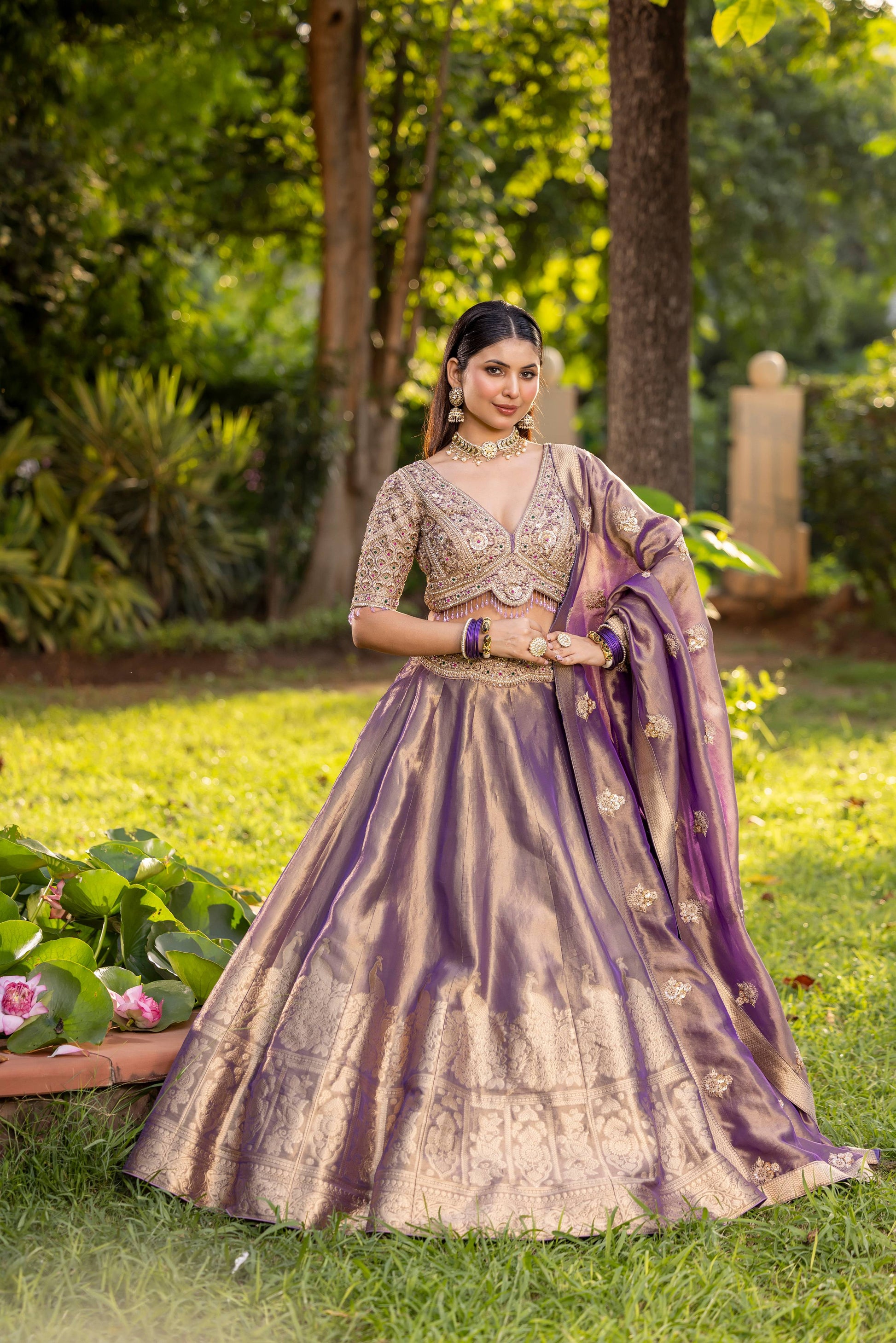 WEDDIND SIDER WEAR,EVENING FUNCTIONAL, MEHNDI,HALDI,PARTY WEAR OUTFIT