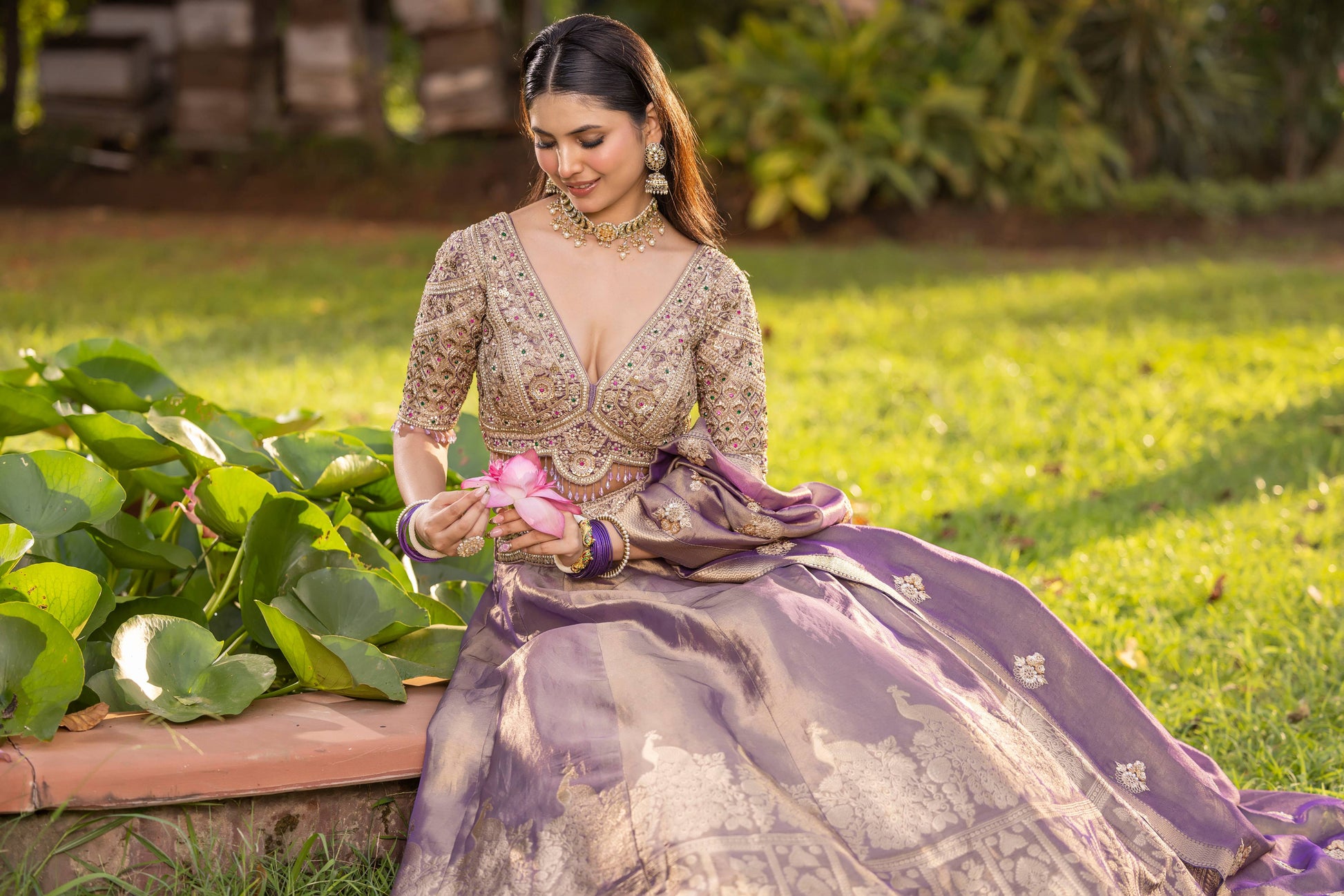 WEDDIND SIDER WEAR,EVENING FUNCTIONAL, MEHNDI,HALDI,PARTY WEAR OUTFIT