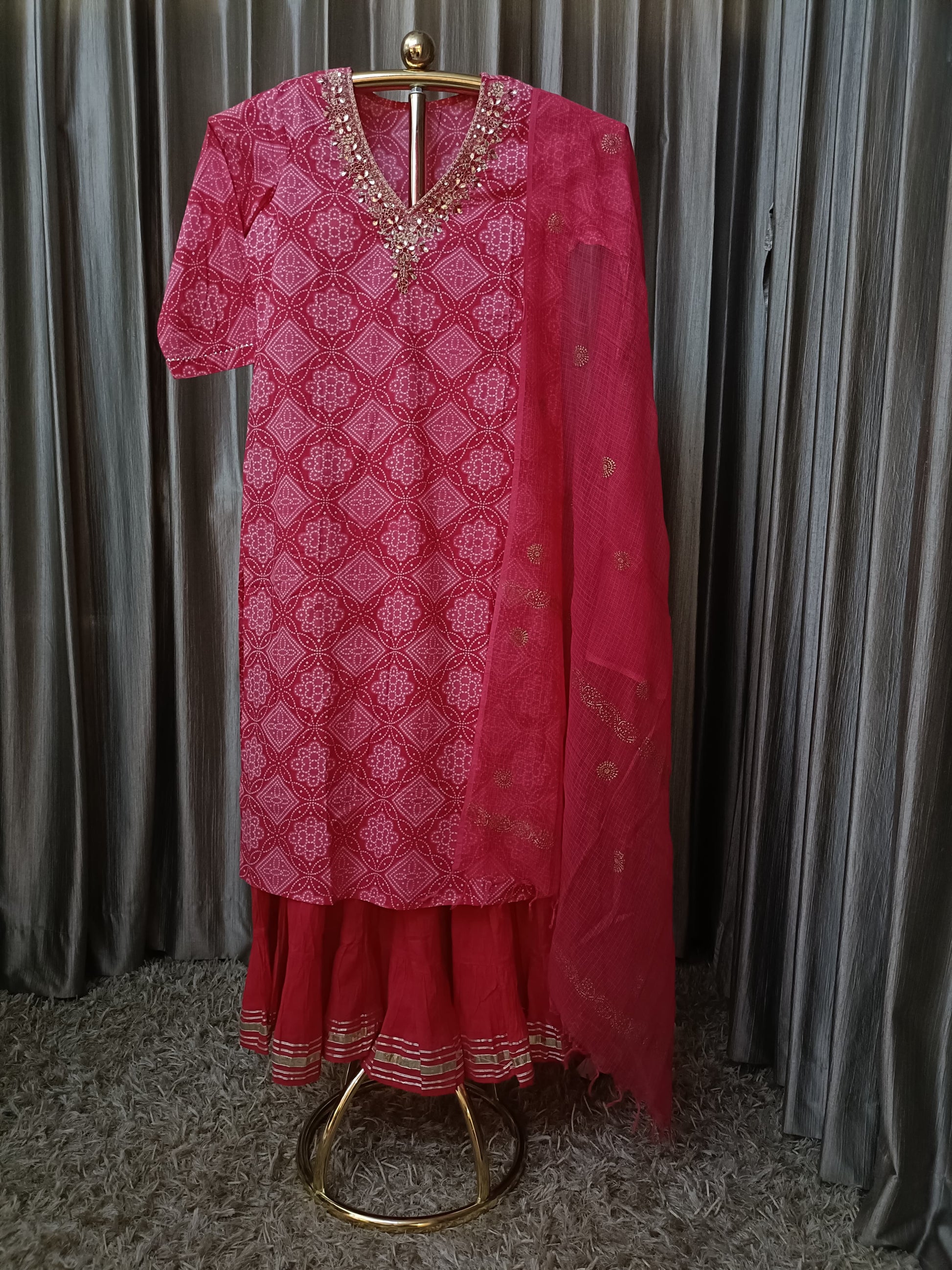 semi party wear kurta set