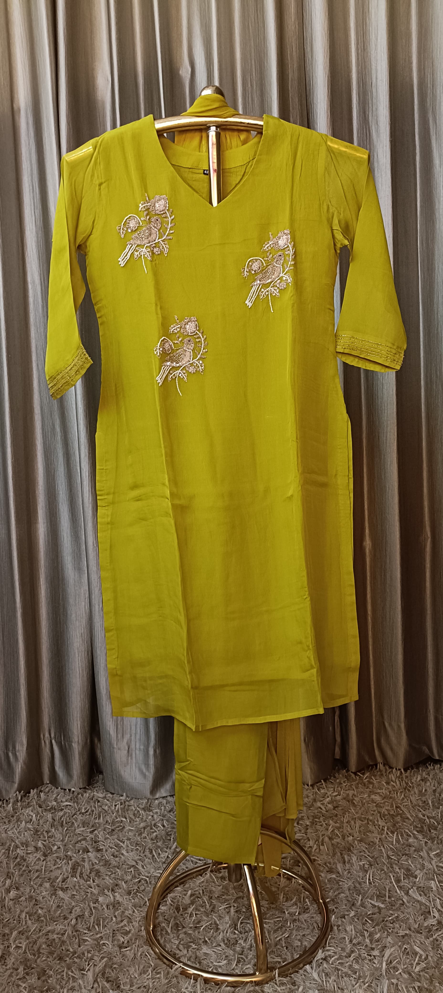 semi party wear kurta set