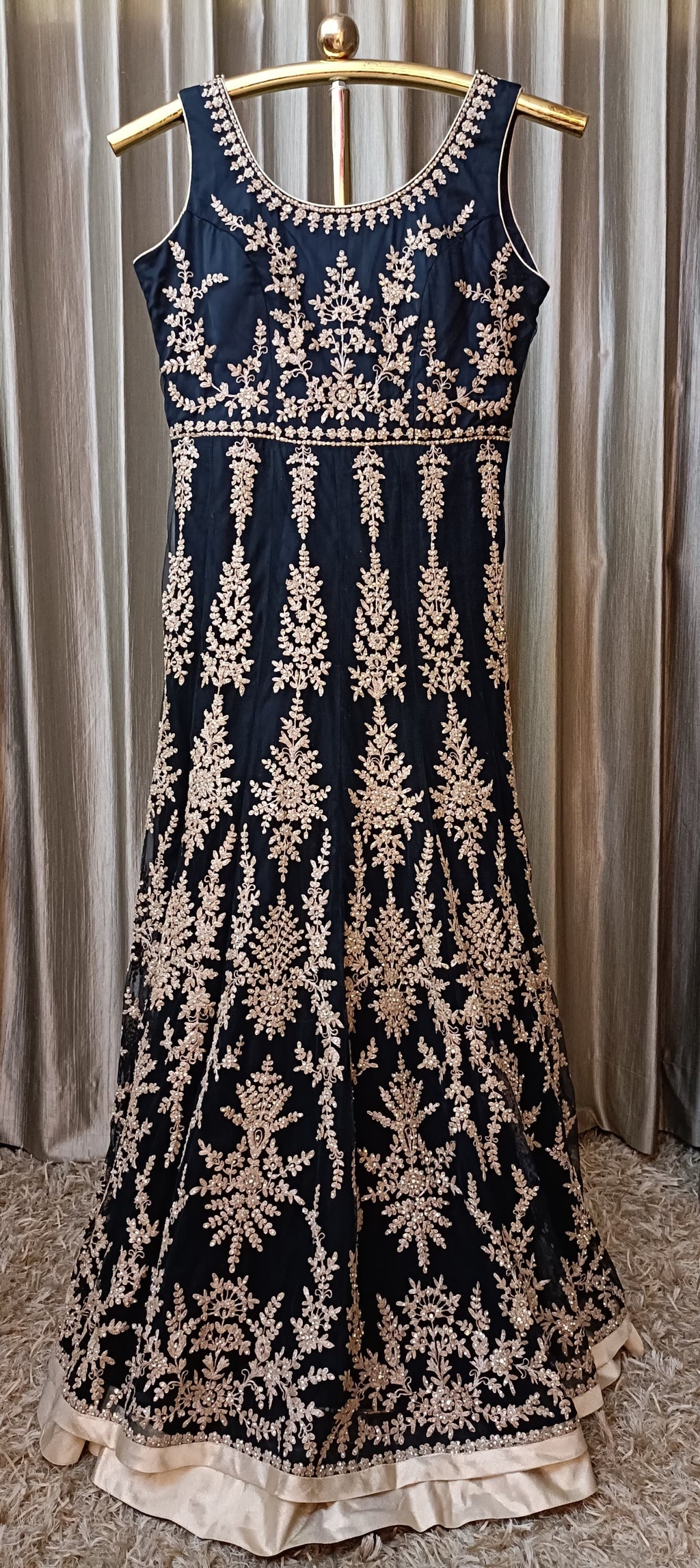 FLOOR LENGTH GOWN,PARTY WEAR,SANGEET & COCKTAIL LOOK