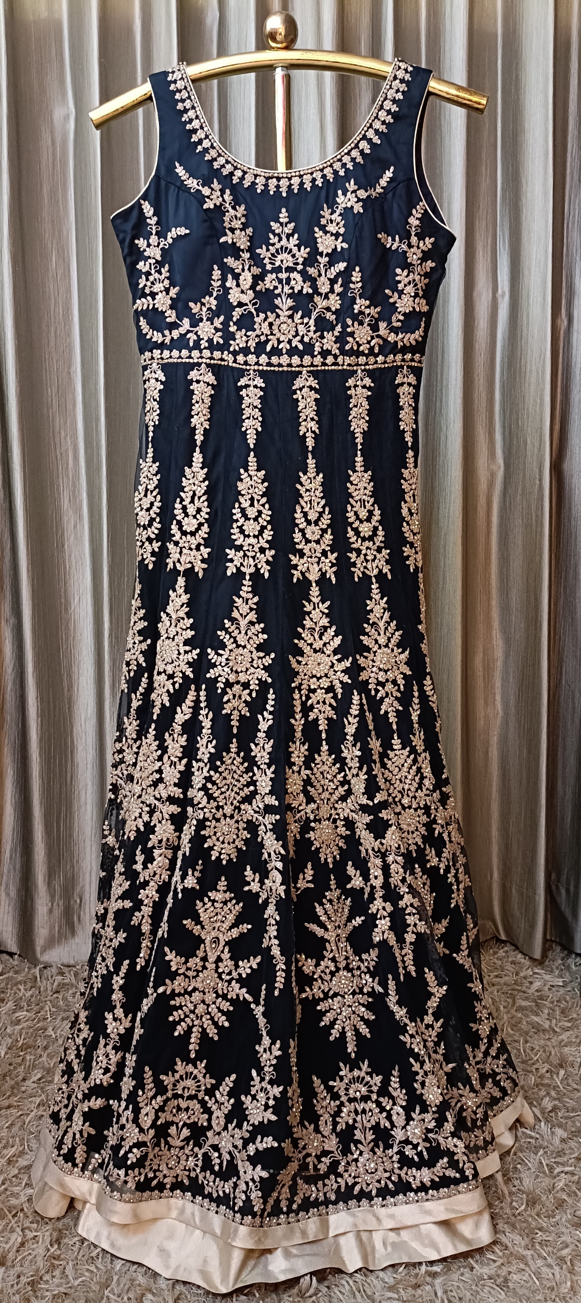 FLOOR LENGTH GOWN,PARTY WEAR,SANGEET & COCKTAIL LOOK