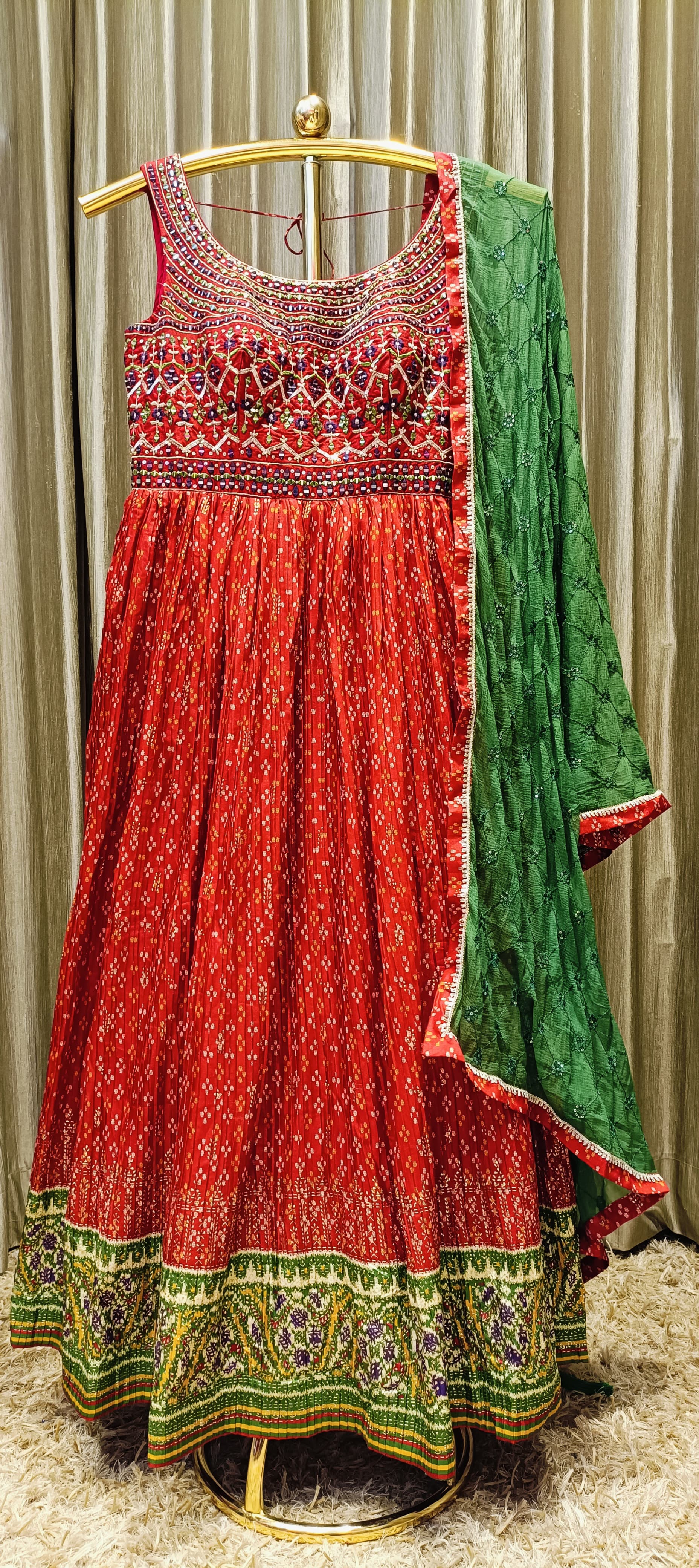 BANDHANI,TRADITIONAL,SANGEET,FUNCTIONAL,ANARKALI SUIT
