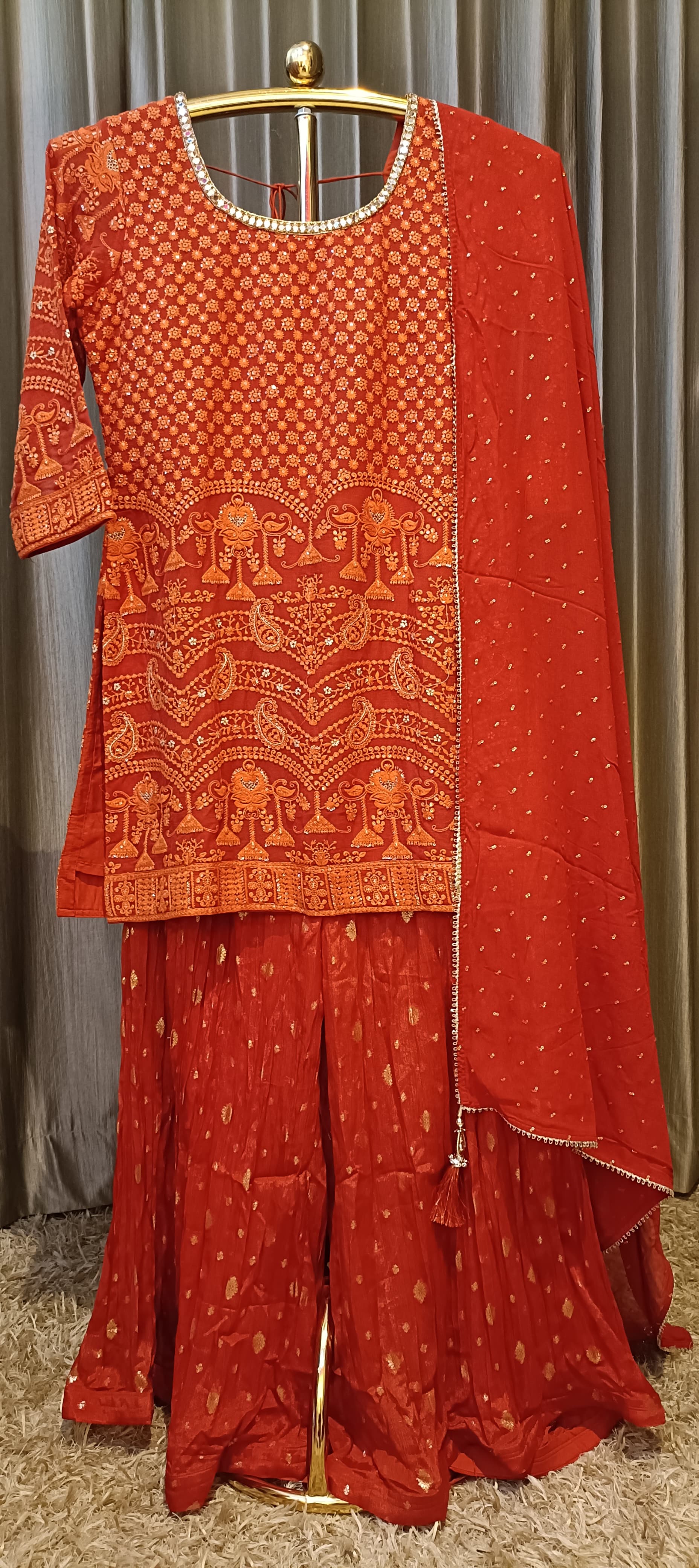 FUNCTIONAL,TRADITIONAL,ROKA,HALDI,MEHNDI,SANGEET,PALAZZO,GHARARA