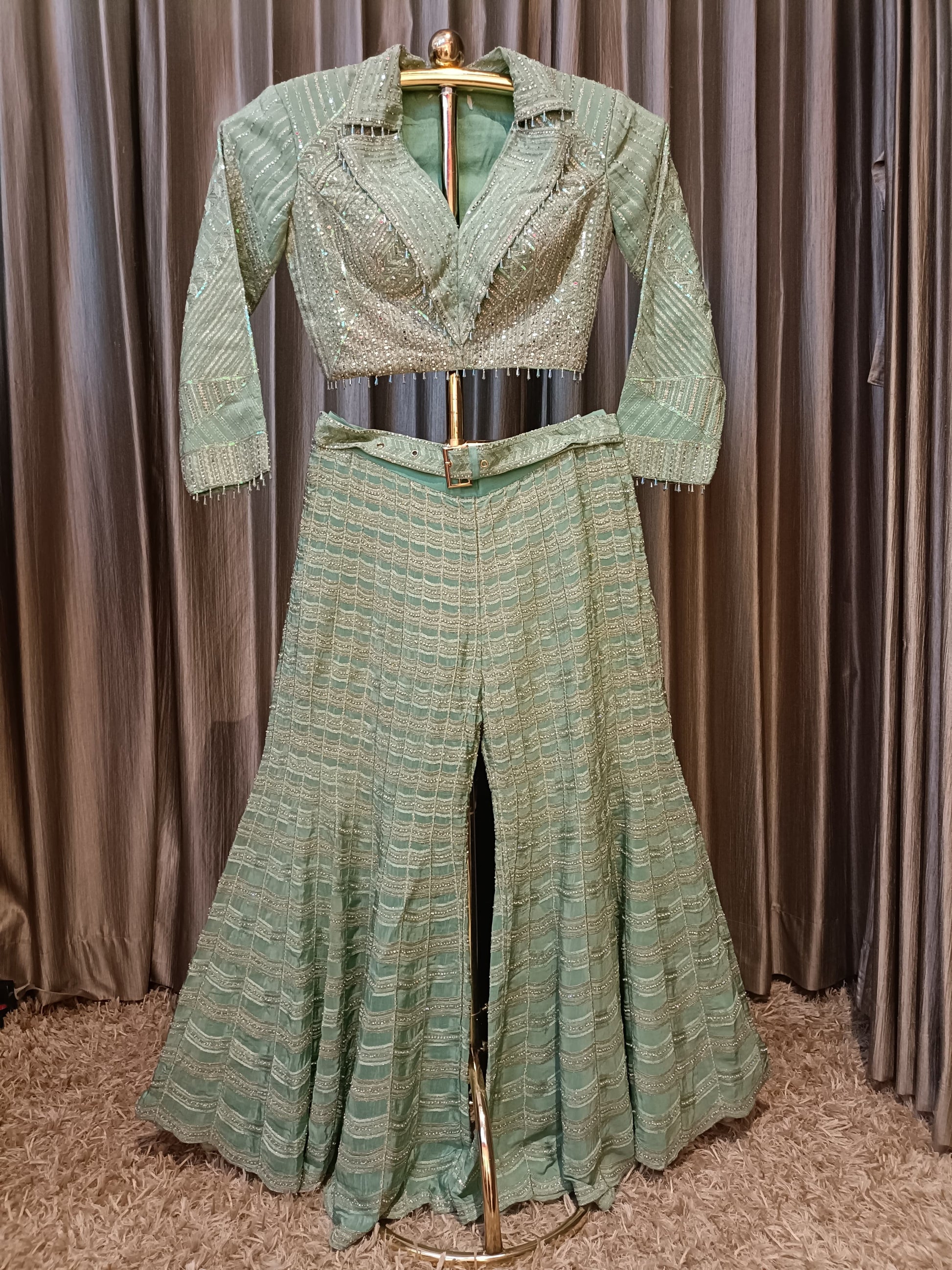 CROP TOP,INDO-WESTERN,PARTY WEAR,SANGEET,MEHENDI,SUIT