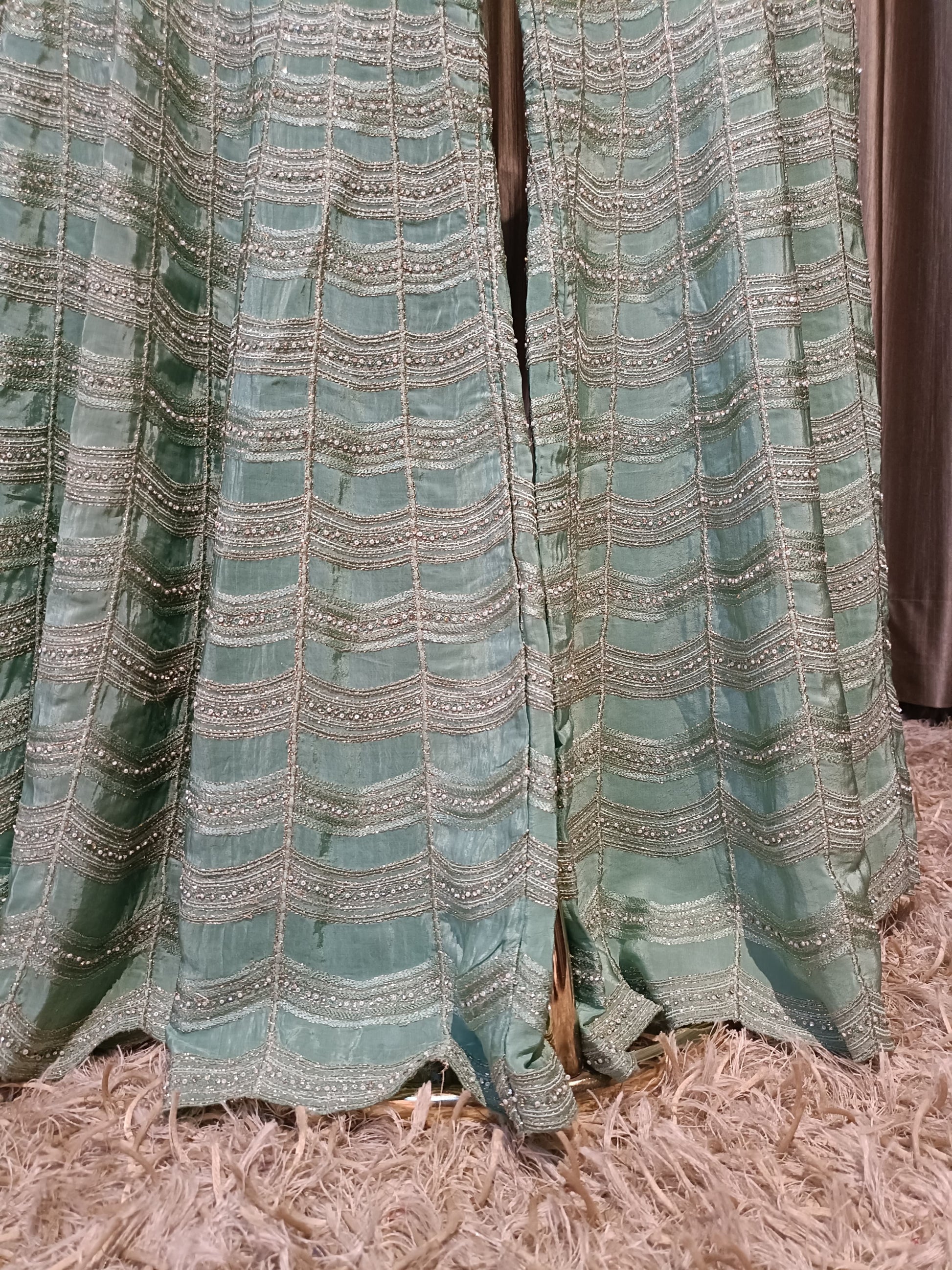 CROP TOP,INDO-WESTERN,PARTY WEAR,SANGEET,MEHENDI,SUIT