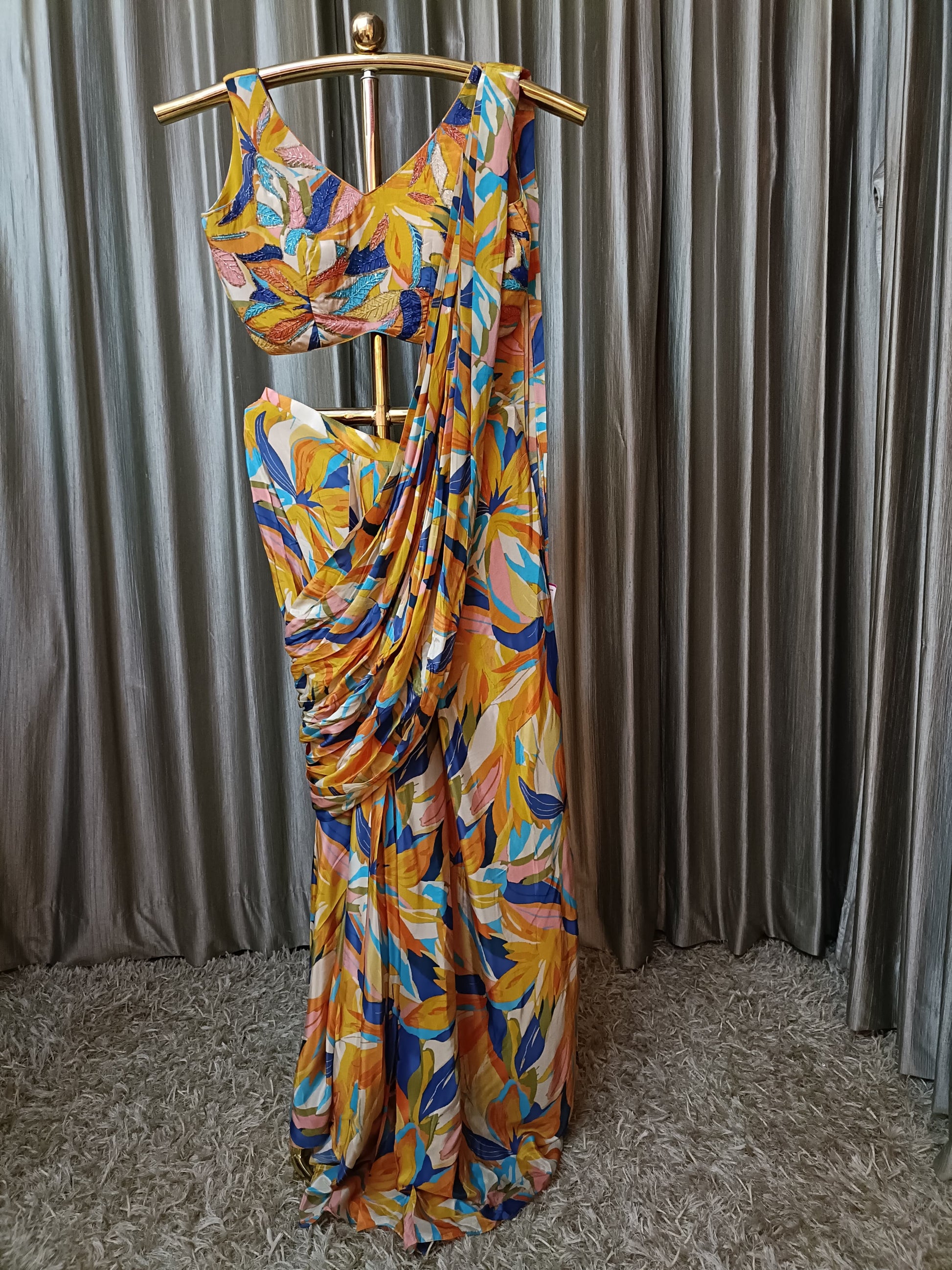 FLORAL PRINT CREP READY TO WEAR  SAREE,HALDI ,MEHNDI OCCASSION