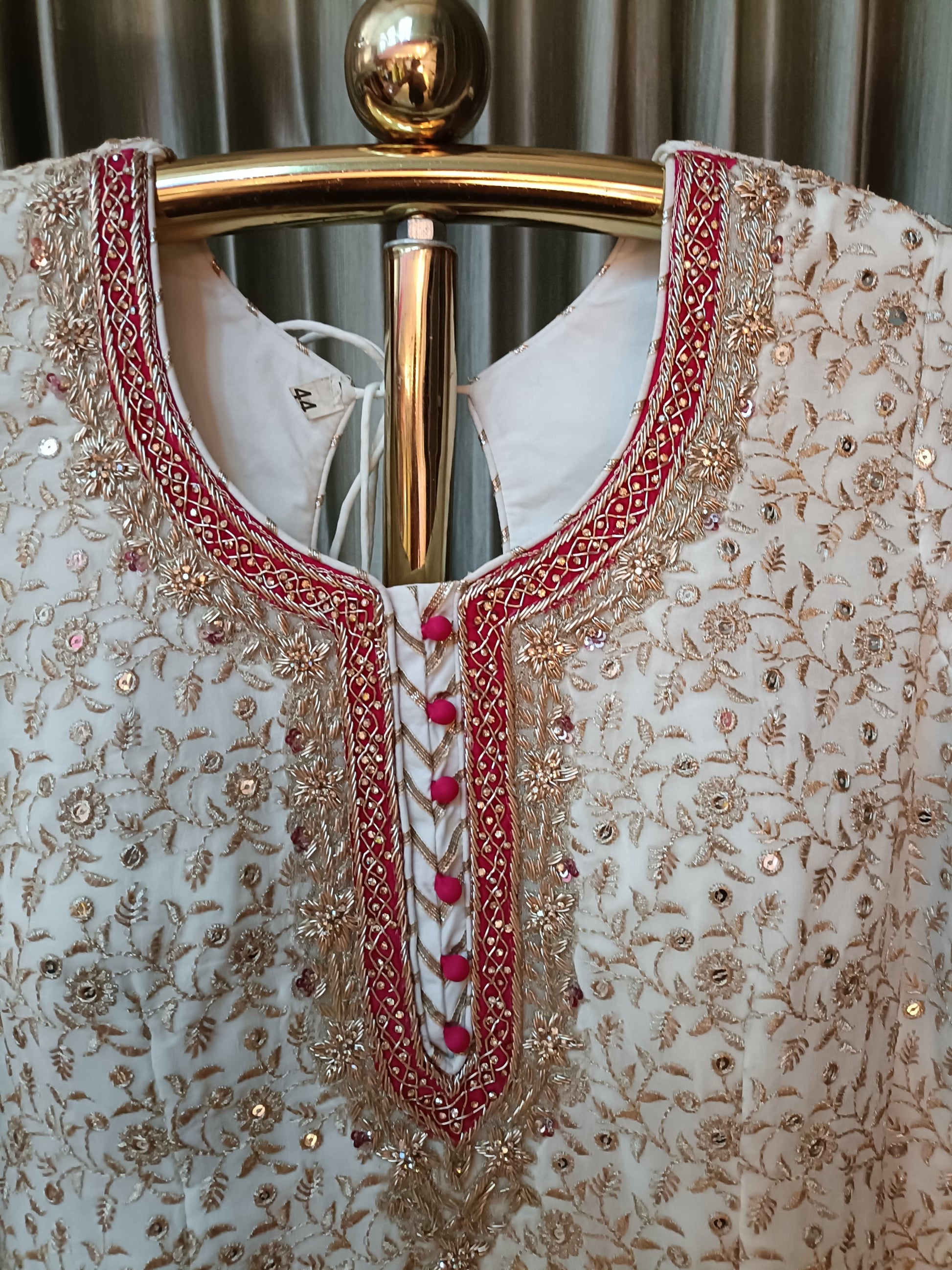 GHARARA SET SANGEET,WEDDING,FUNCTIONAL ,FESTIVE WEAR PARTY OUTFIT