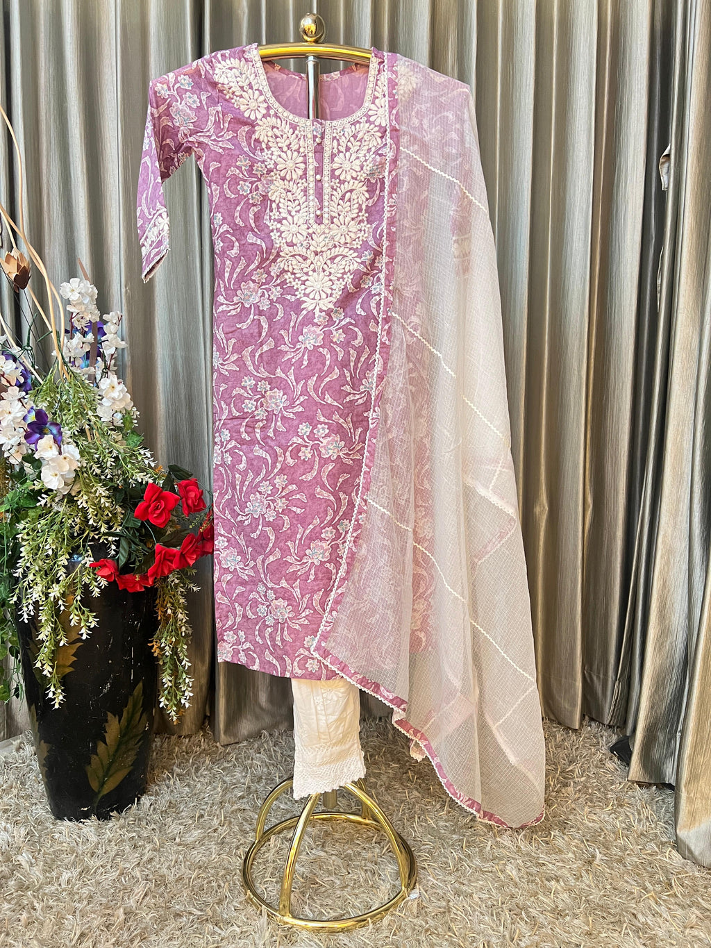 CASUAL, CHIKANKARI DAILY WEAR KURTA SET