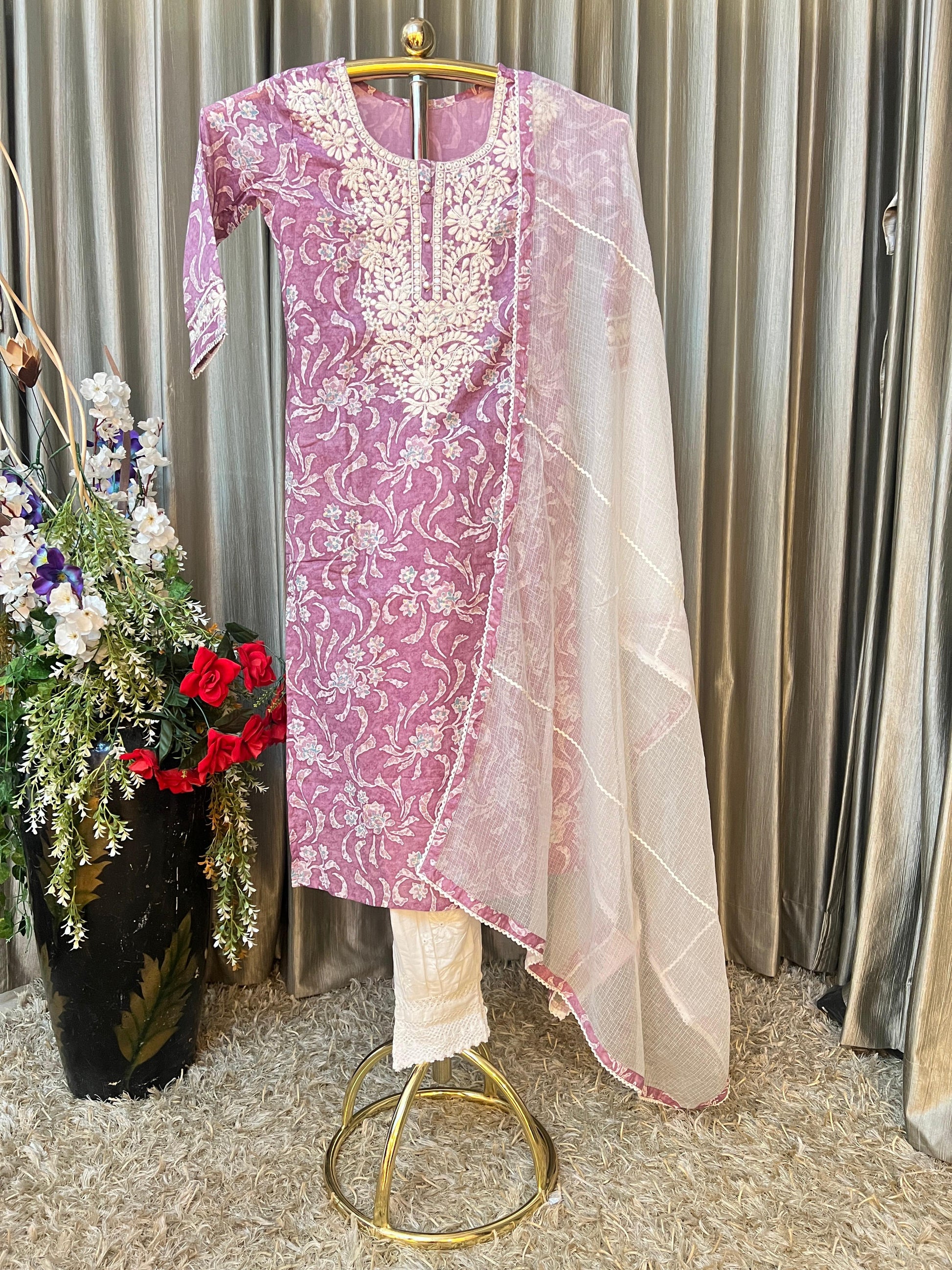 CASUAL, CHIKANKARI DAILY WEAR KURTA SET