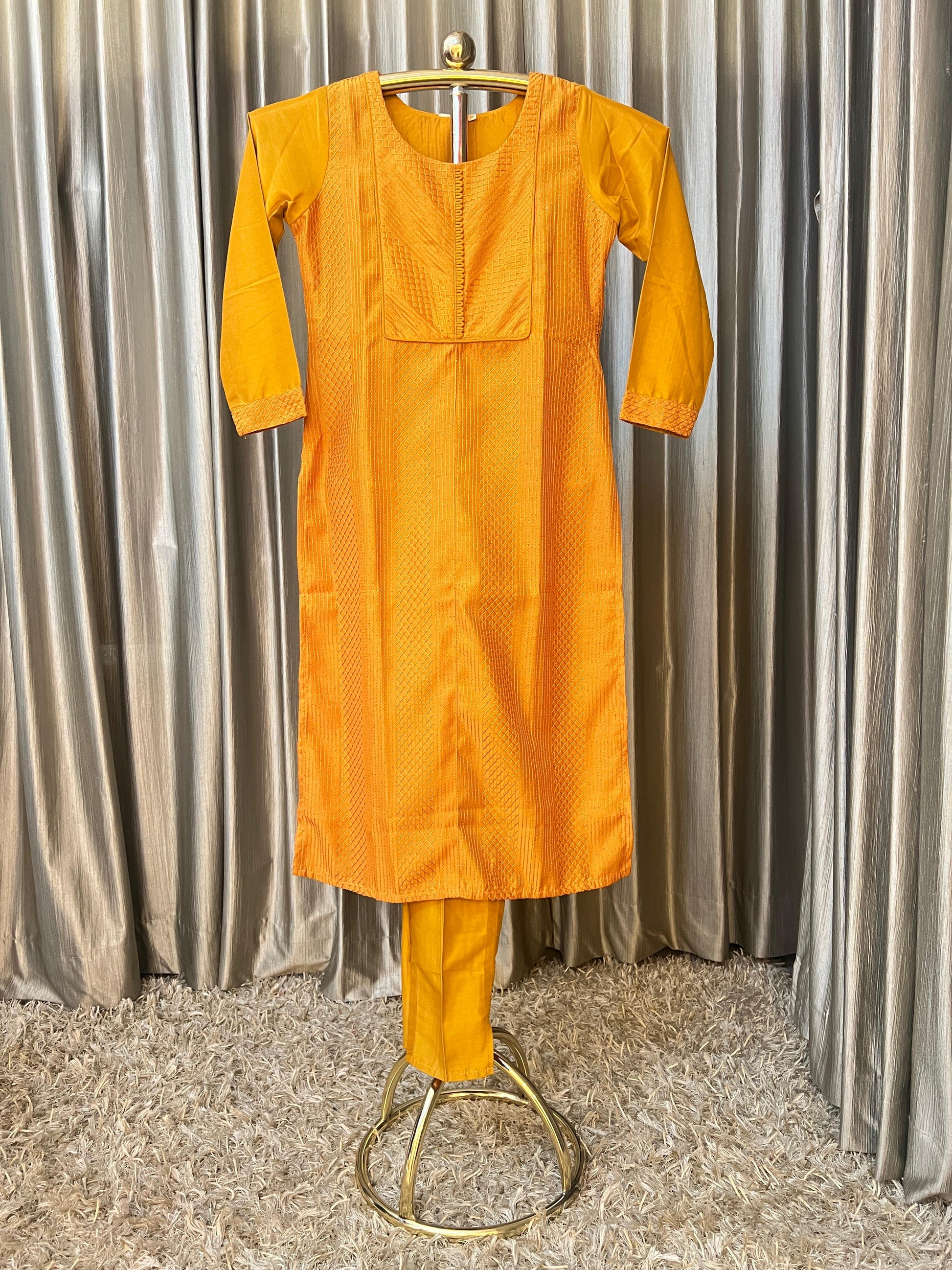 COTTON KURTA SET DIALY,OFFICE WEAR OUTFIT