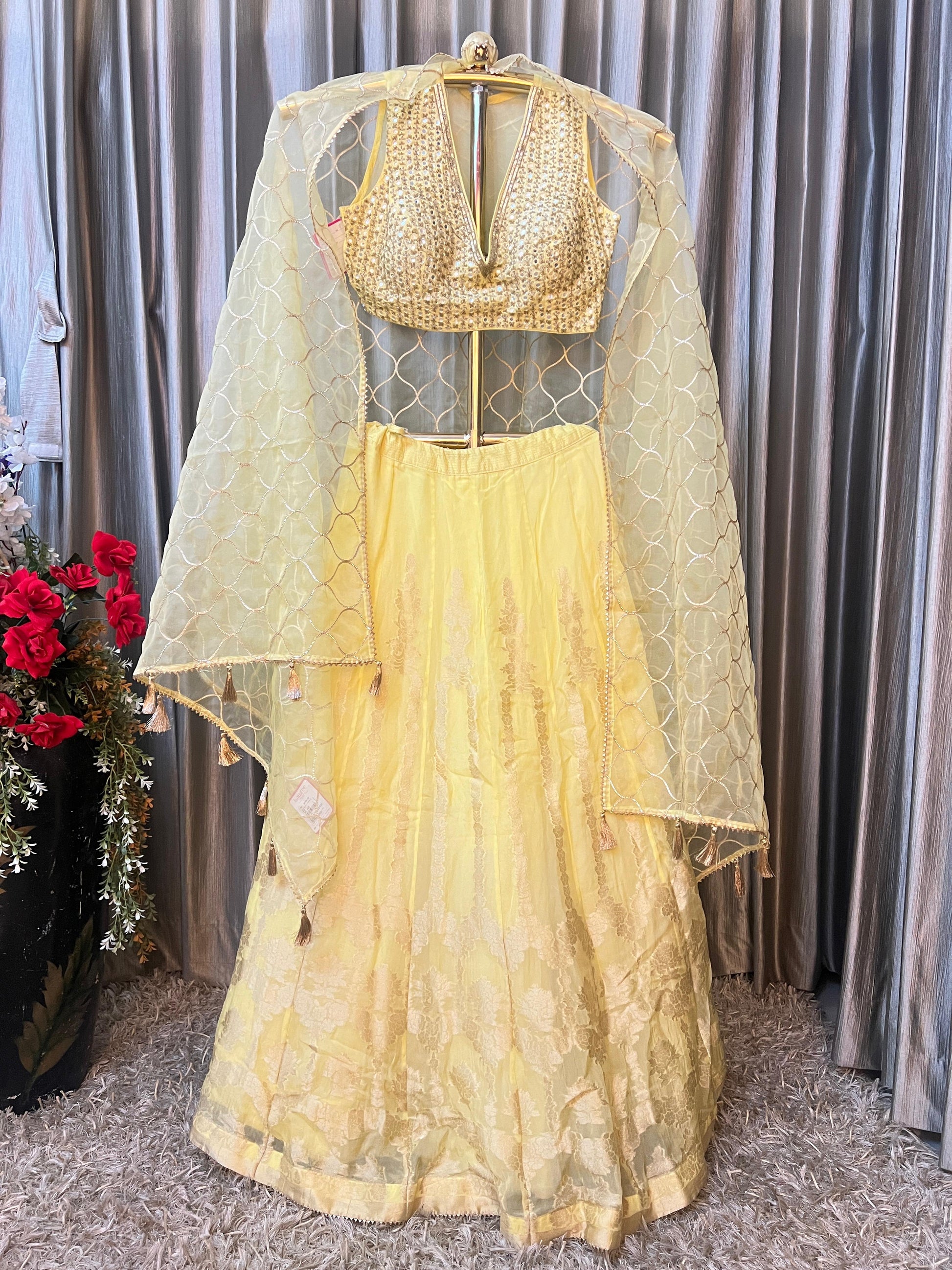 ORGANZA LEHNGA WEDDING,SANGEET, HALDI, OR FESTIVE,OCCASSION TRADITIONAL
