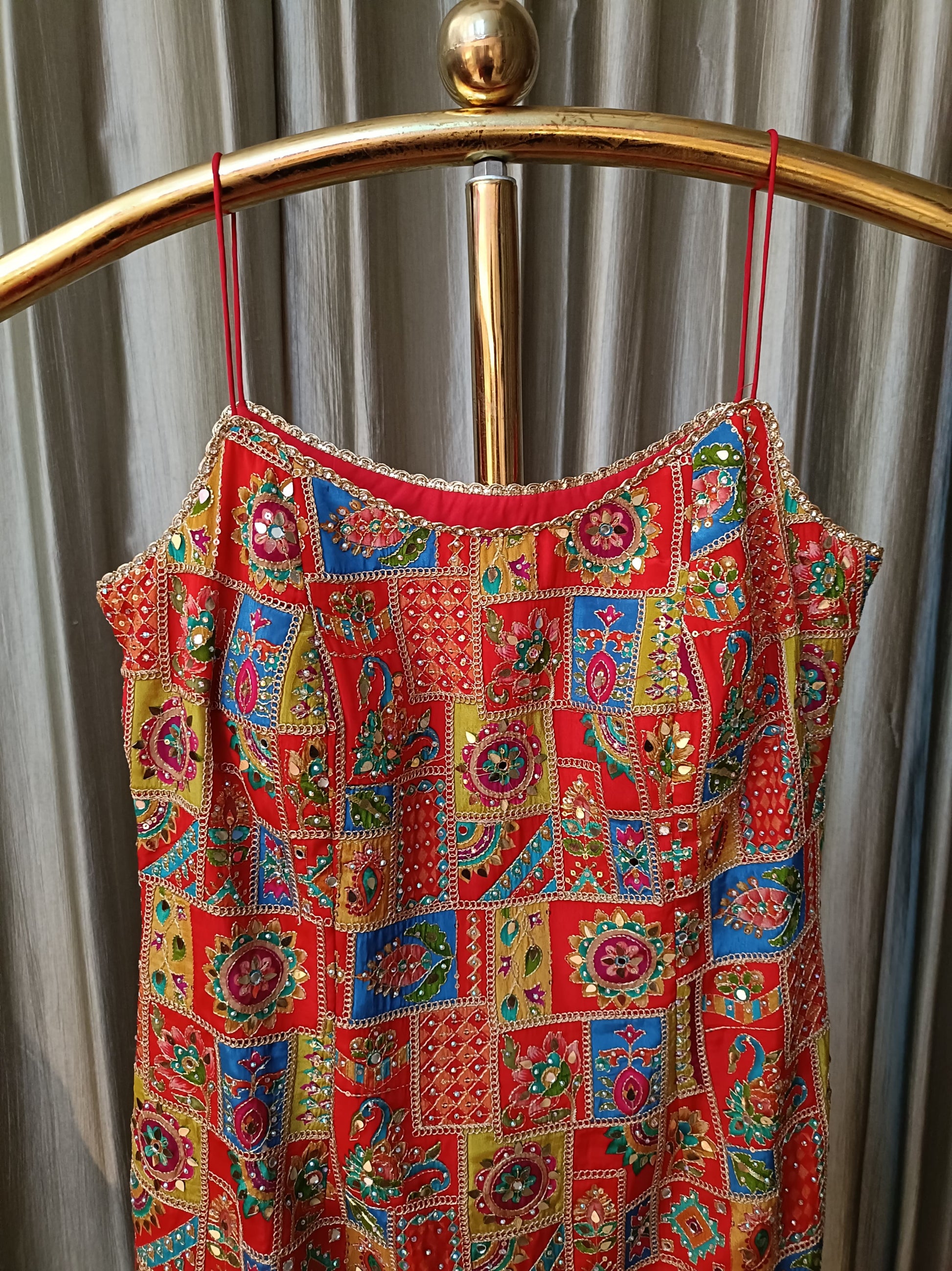 SPAGHETTI,STRAP,SANGEET,MEHNDI,PALAZZO,GHARARA