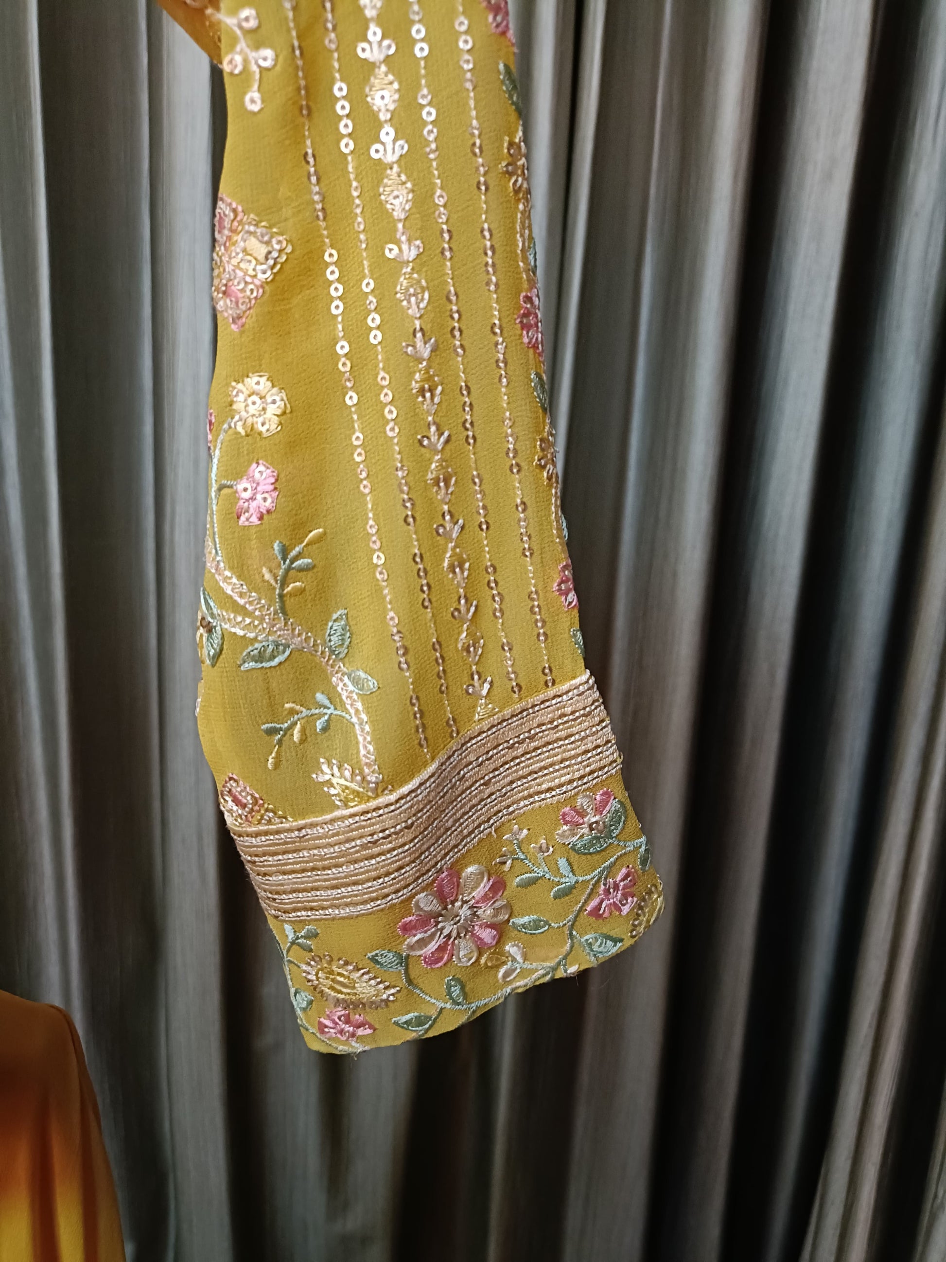 HALDI,MEHNDI,SANGEET,PARTY WEAR,INDO-WESTERN,CROP TOP,PALAZZO,GHARARA,ATTACH JACKET