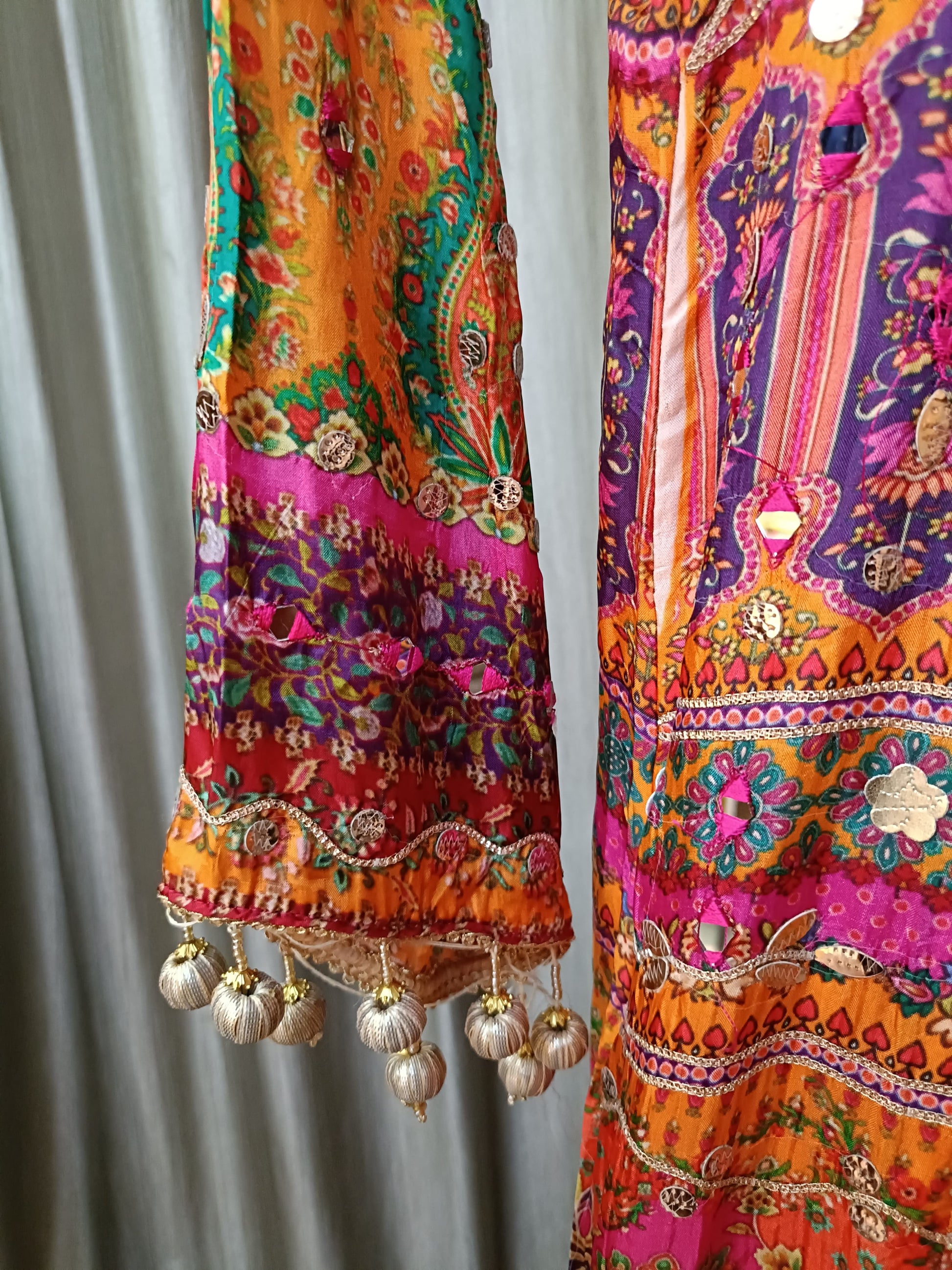 HALDI,MEHNDI,SANGEET,FUNCTIONAL,FLORAL,TRADITIONAL,PALAZZO,GHARARA