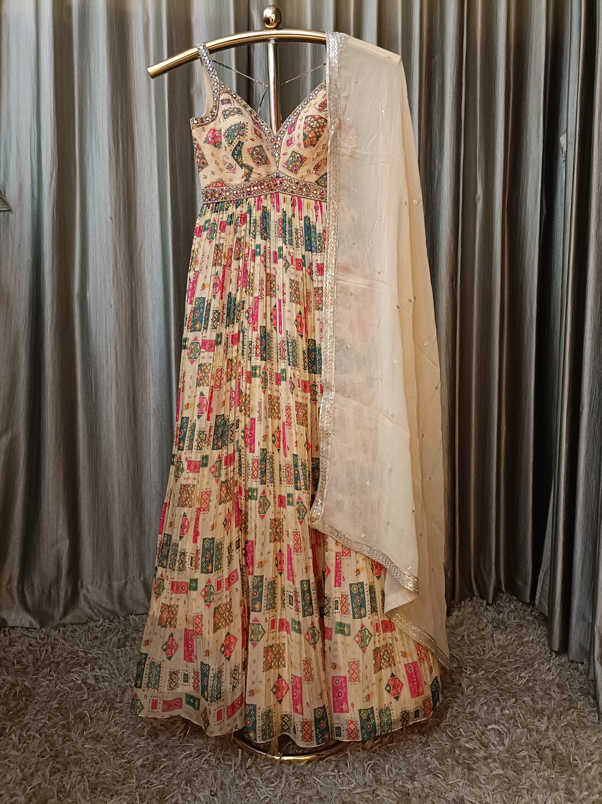 SPAGHETTI,STRAP GOWN,FLORAL,PARTY WEAR,SANGEET,HALDI,FUNCTIONAL
