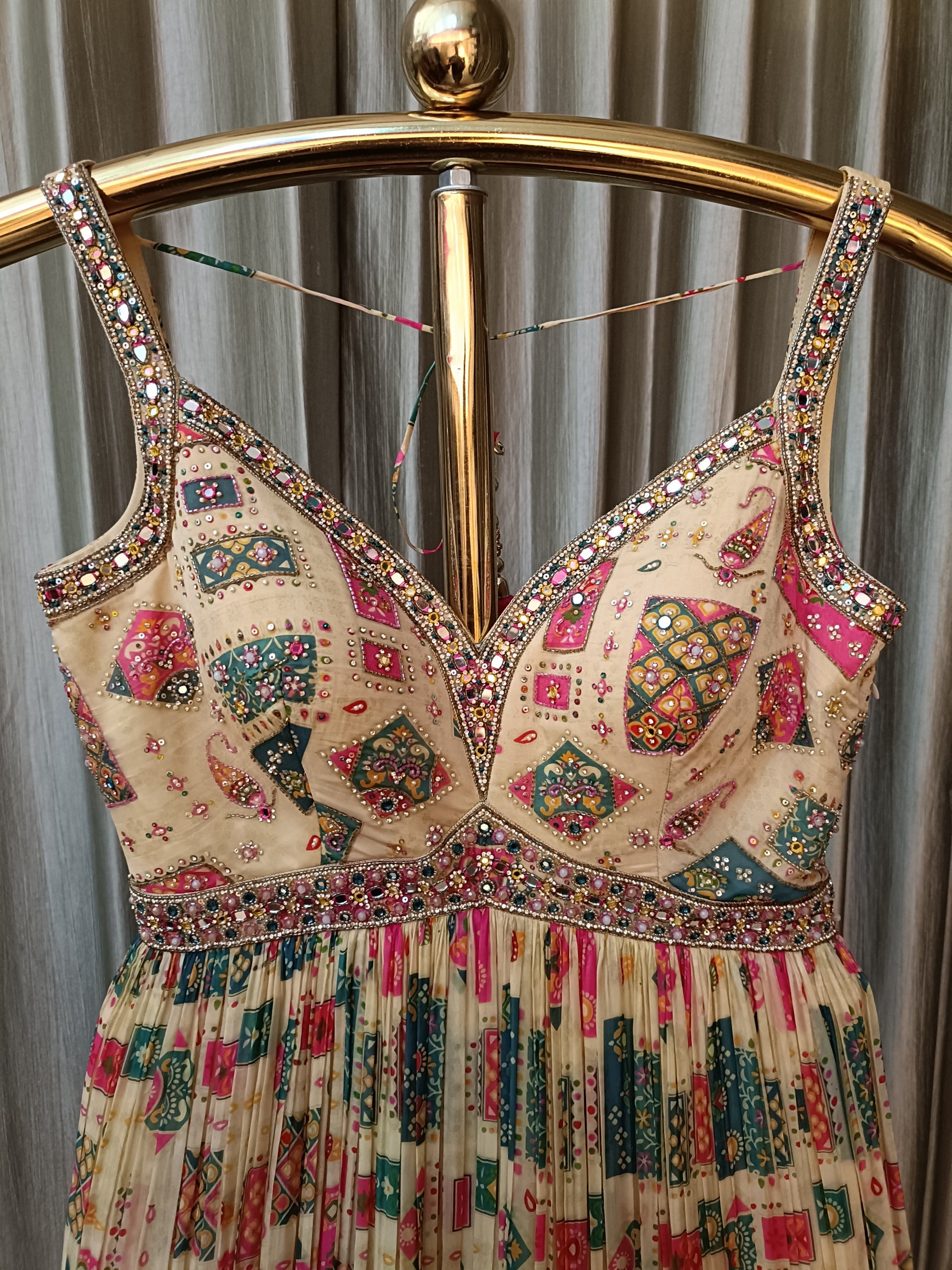 SPAGHETTI,STRAP GOWN,FLORAL,PARTY WEAR,SANGEET,HALDI,FUNCTIONAL