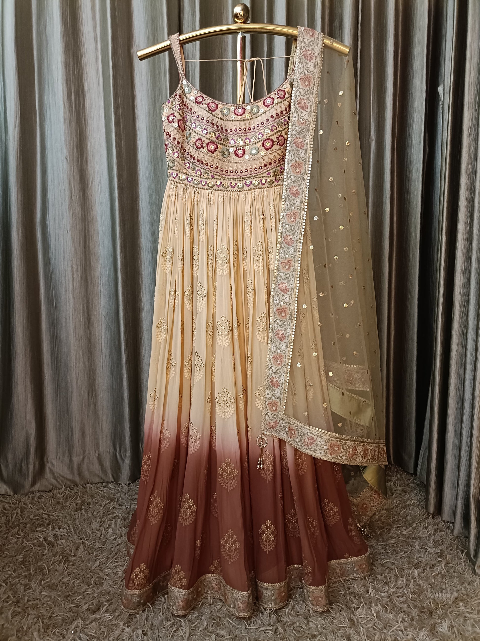 SPAGHETTI,STRAP,PARTY WEAR,SANGEET,MEHNDI,FUNCTIONAL,GOWN