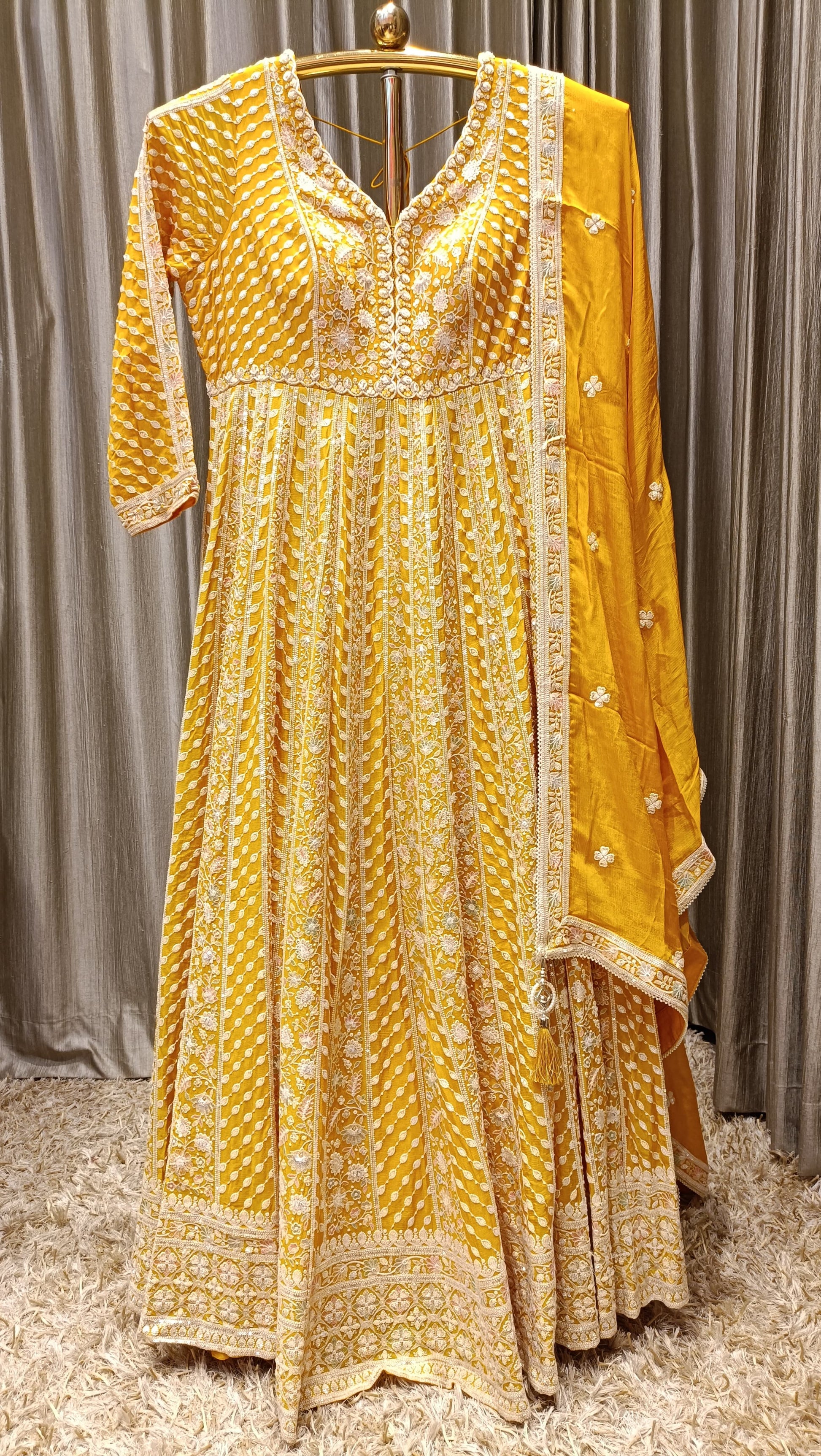 BEAUTIFULL ANARKALI GOWN ,HALDI,RECEPTION,FESTIVE OCCASSION PARTY WEAR OUTFIT
