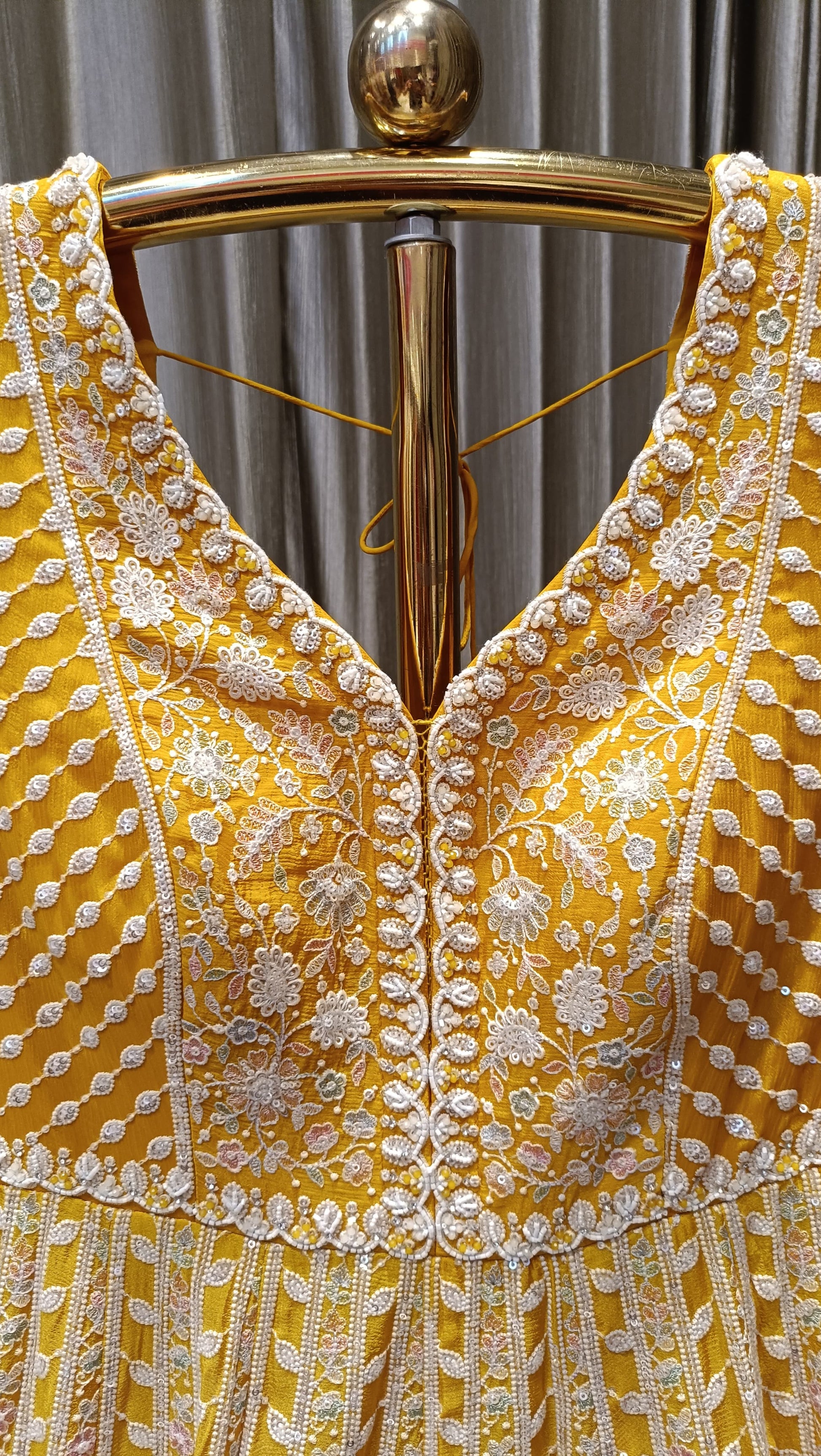 BEAUTIFULL ANARKALI GOWN ,HALDI,RECEPTION,FESTIVE OCCASSION PARTY WEAR OUTFIT