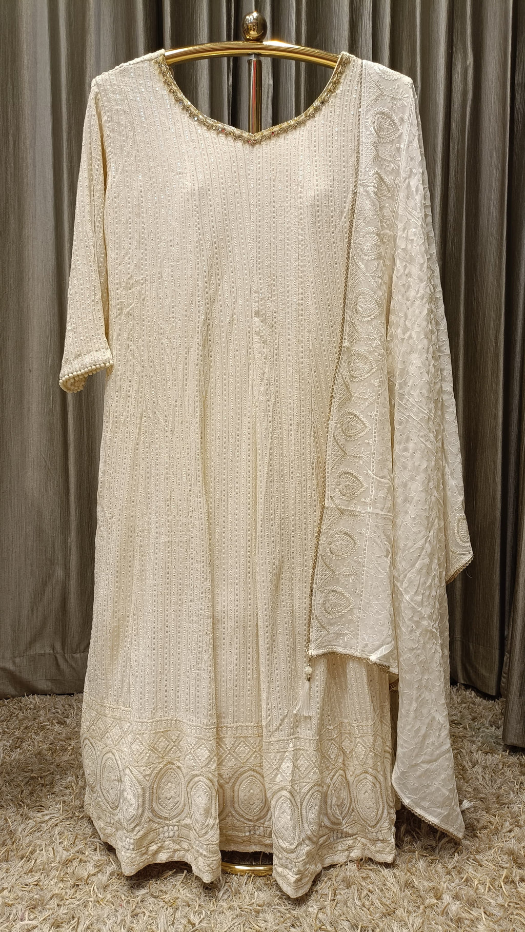 FLOOR LENGTH ANARKALI FESTIVE WEAR OUTFIT