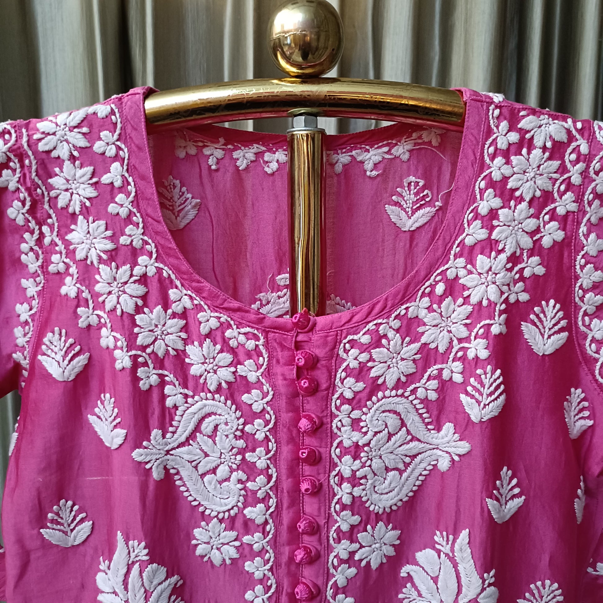 LAKHNAVI KURTI SET